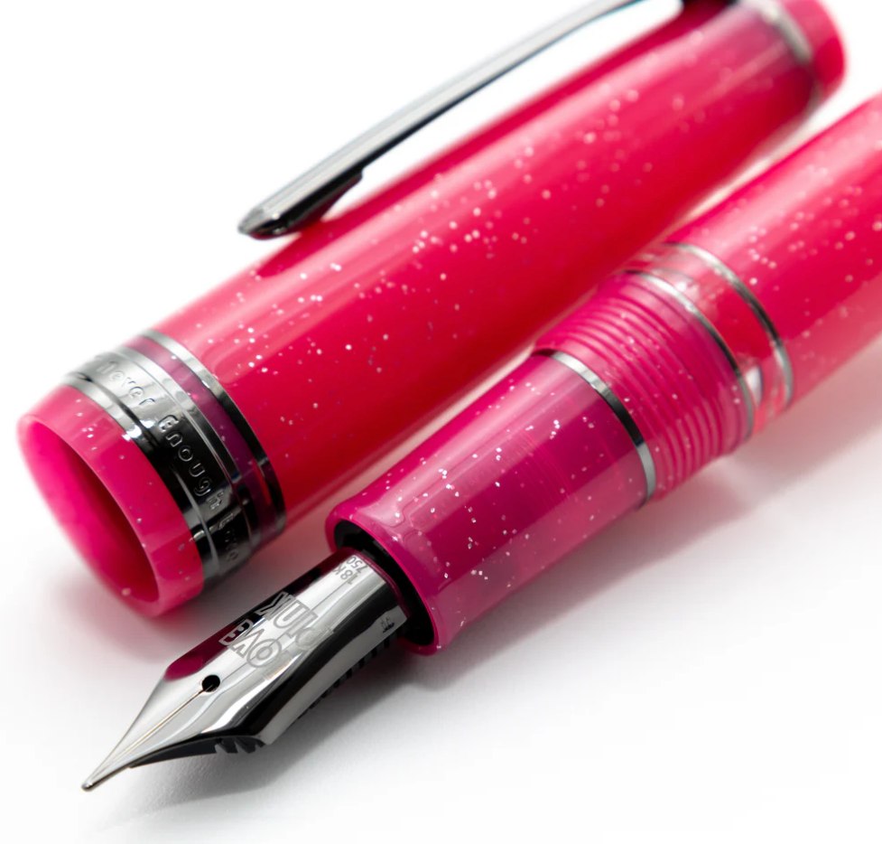 Bungubox Sweet Love Pink Sailor Realo fountain pen