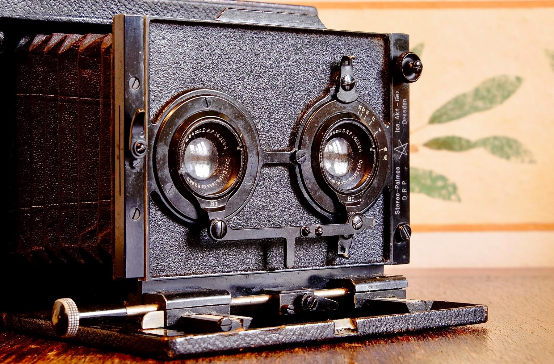 Ica Ideal 225 large format camera with Zeiss Jena Tessar lens