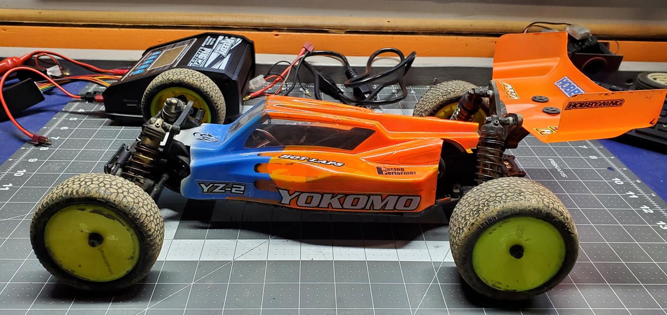 Anyone able to shed some light on this ? I think it's a yokomo yr4
