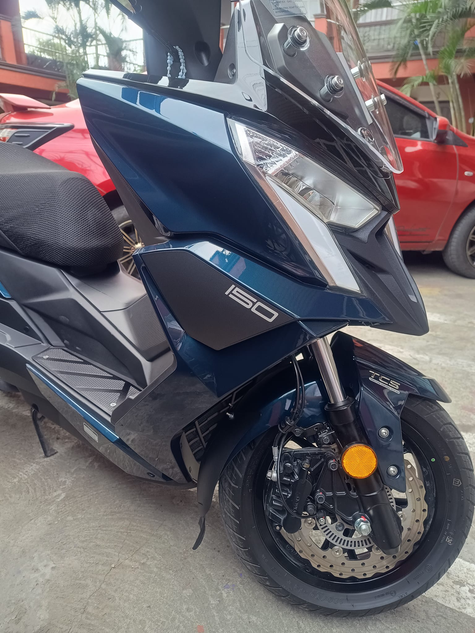 Gloss Black Scooter Front Mudguard – Bolt-on Mud Flap, Painted Plastic (CMPO MGF449)