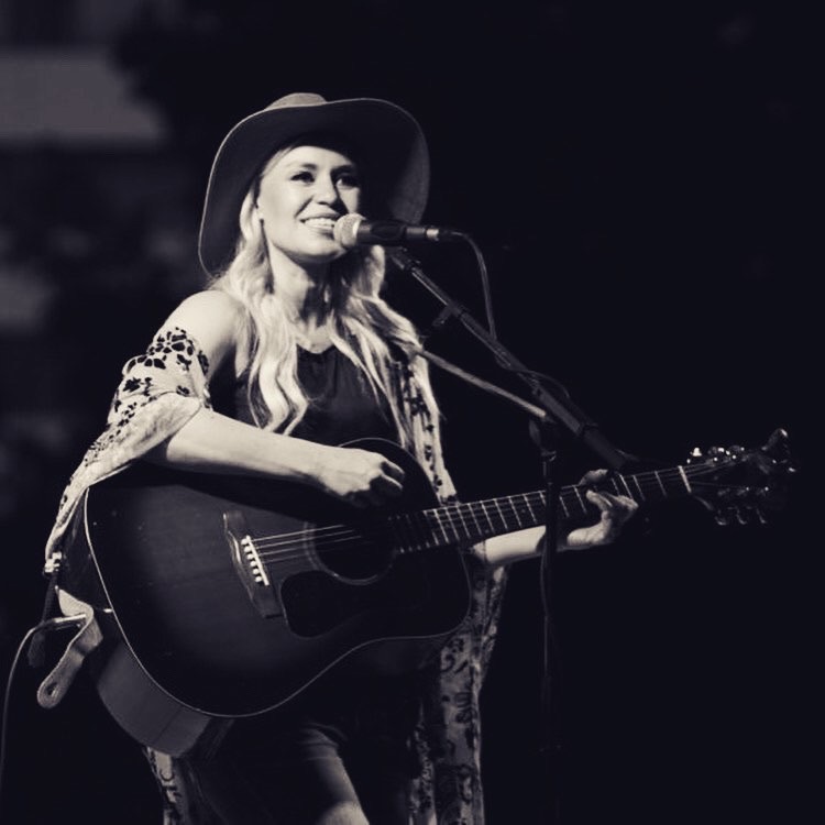 Sofia Talvik LIVE am Folkfestival Ham