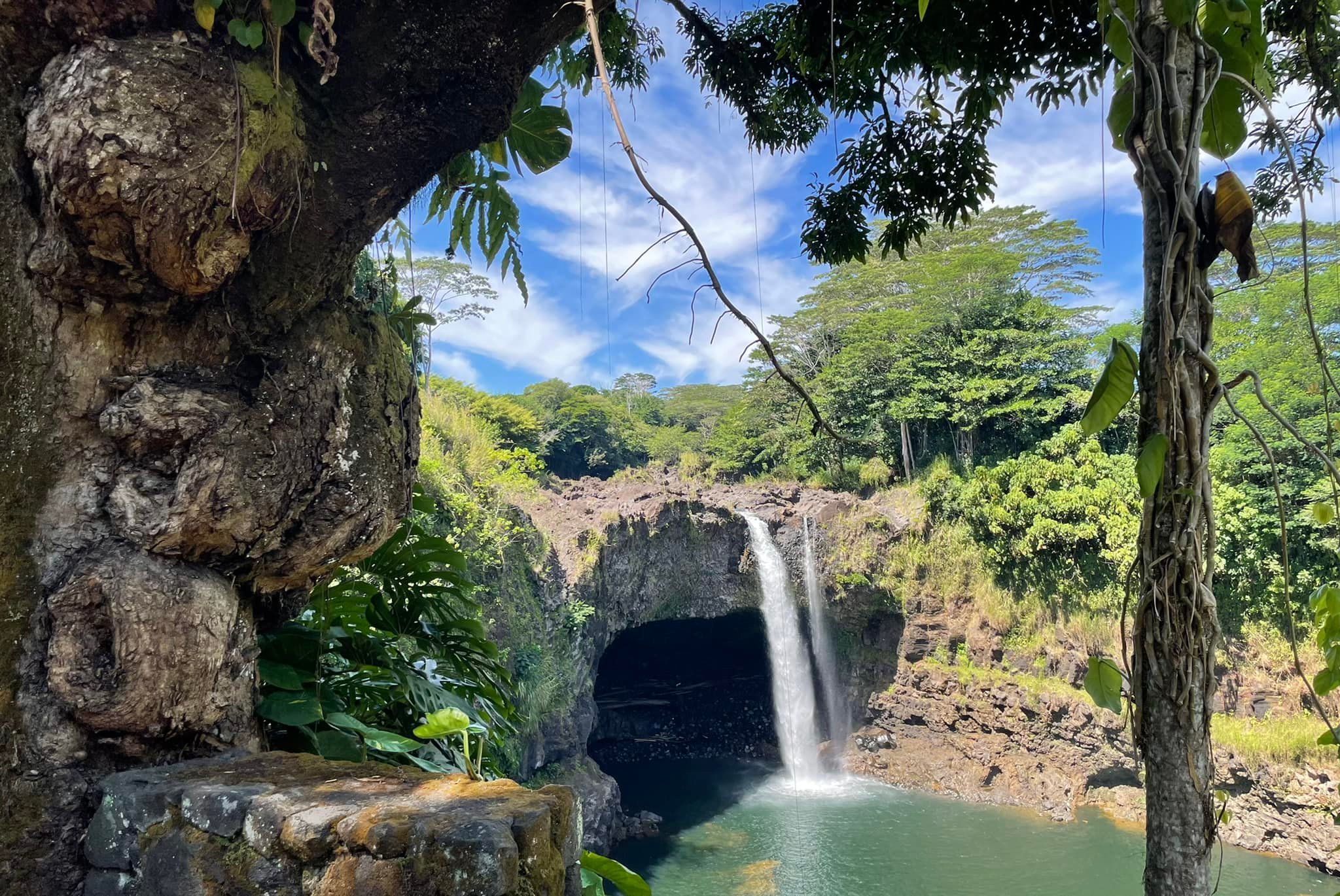 Hilo, Hawaii waterfall hikes and trails