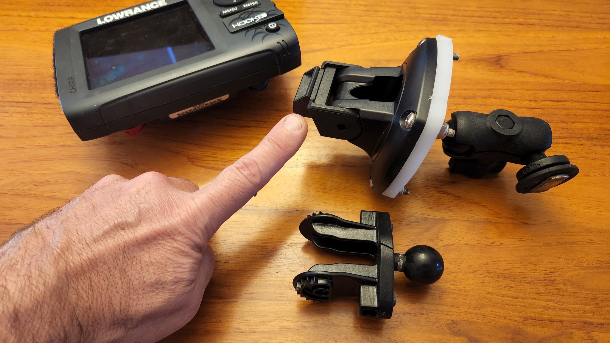 Using Ram mount with Humminbird Helix 5 on kayak
