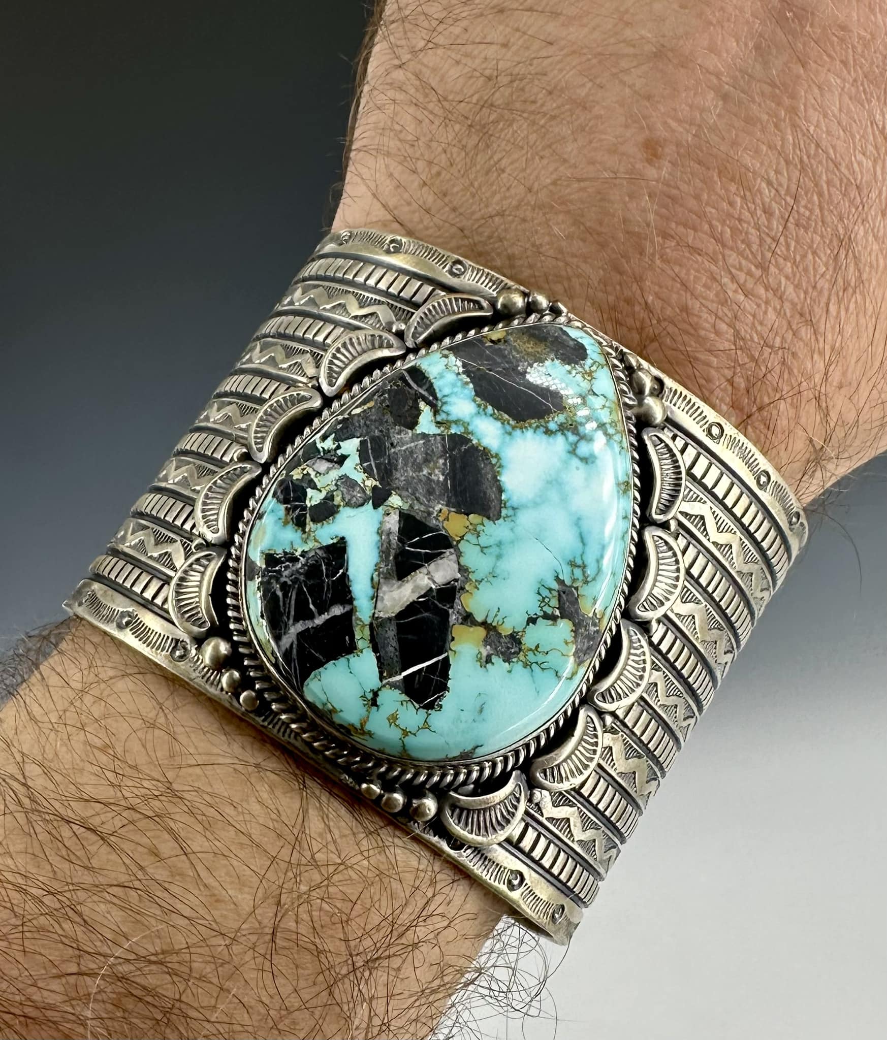 What is known about Melvin Francis inlay jewelry?