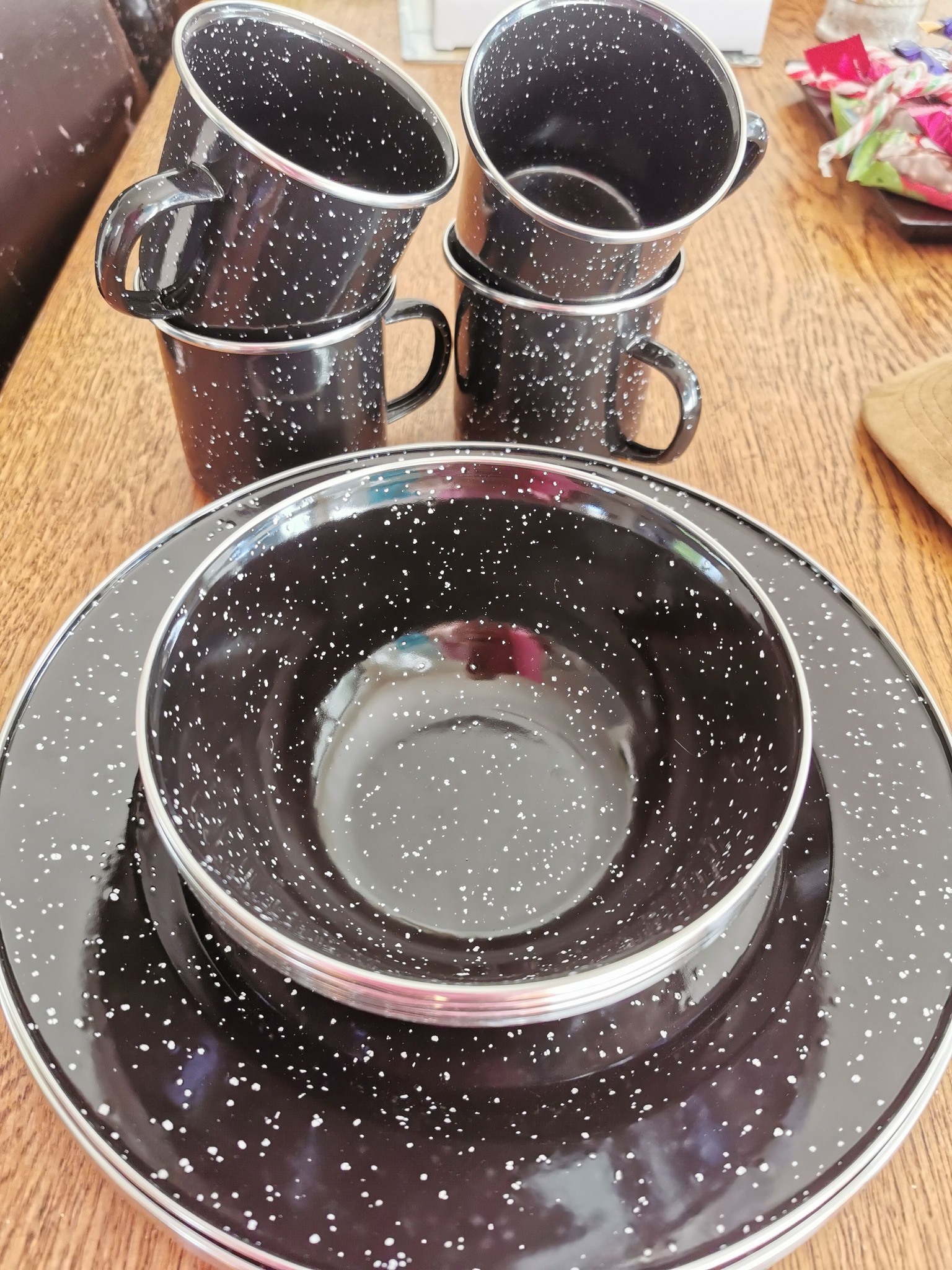 Enamel Ware Coleman 12 Piece Enamel Dinnerware Set Coleman