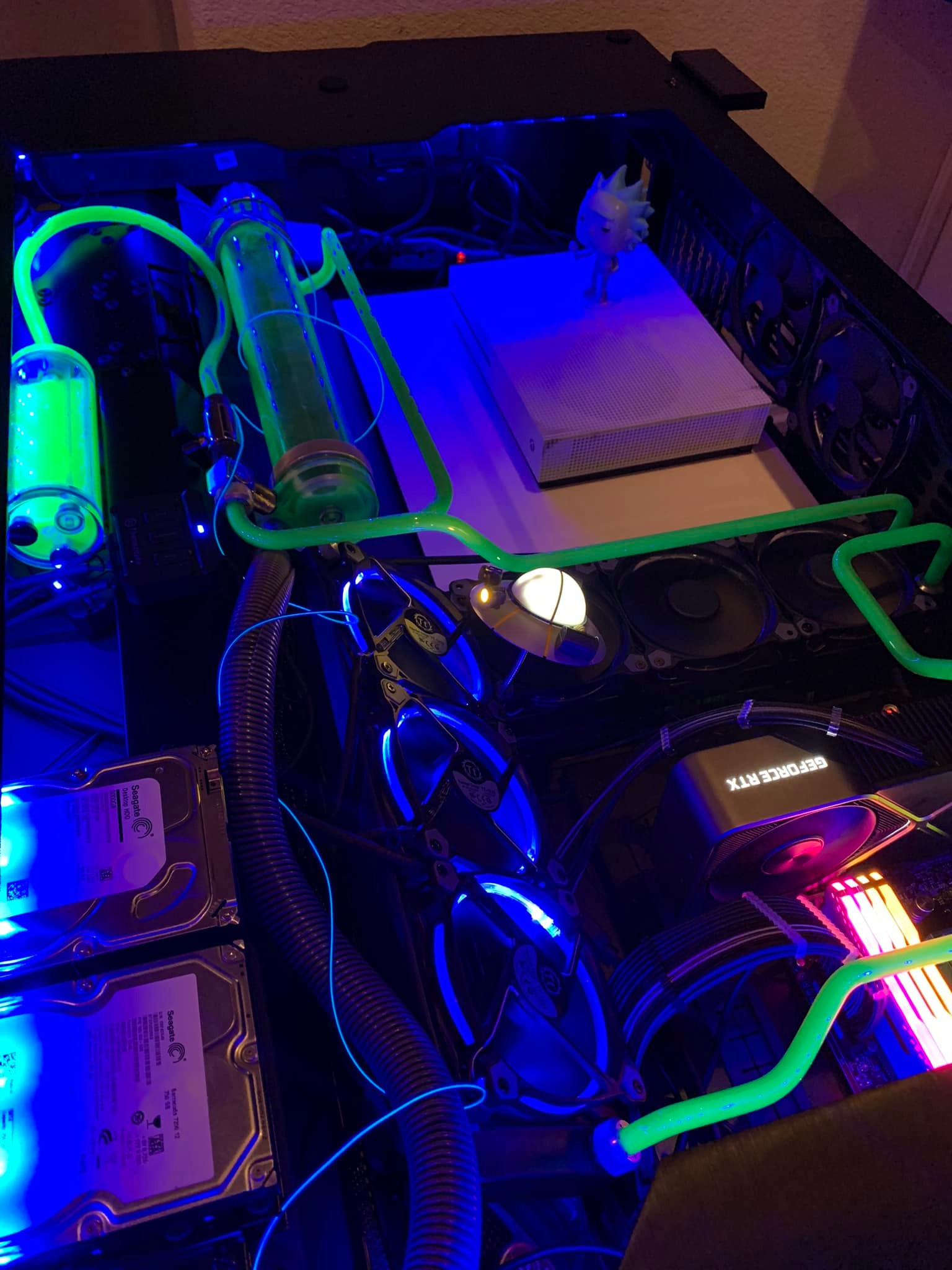 Rick and Morty themed PC build in Lian-Li DK05FX case