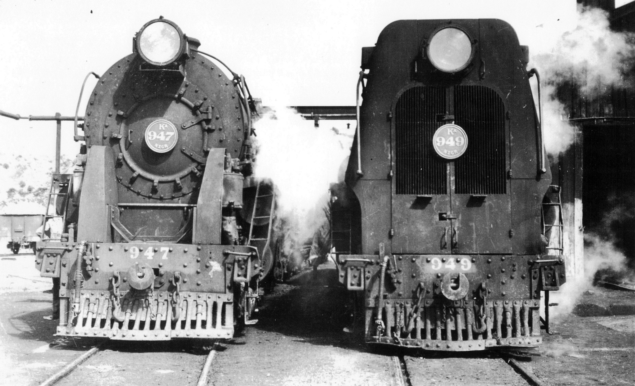 crash 949 Locomotives Ka 947 and Ka 949 of the Tangwai Disaster in New Zealand