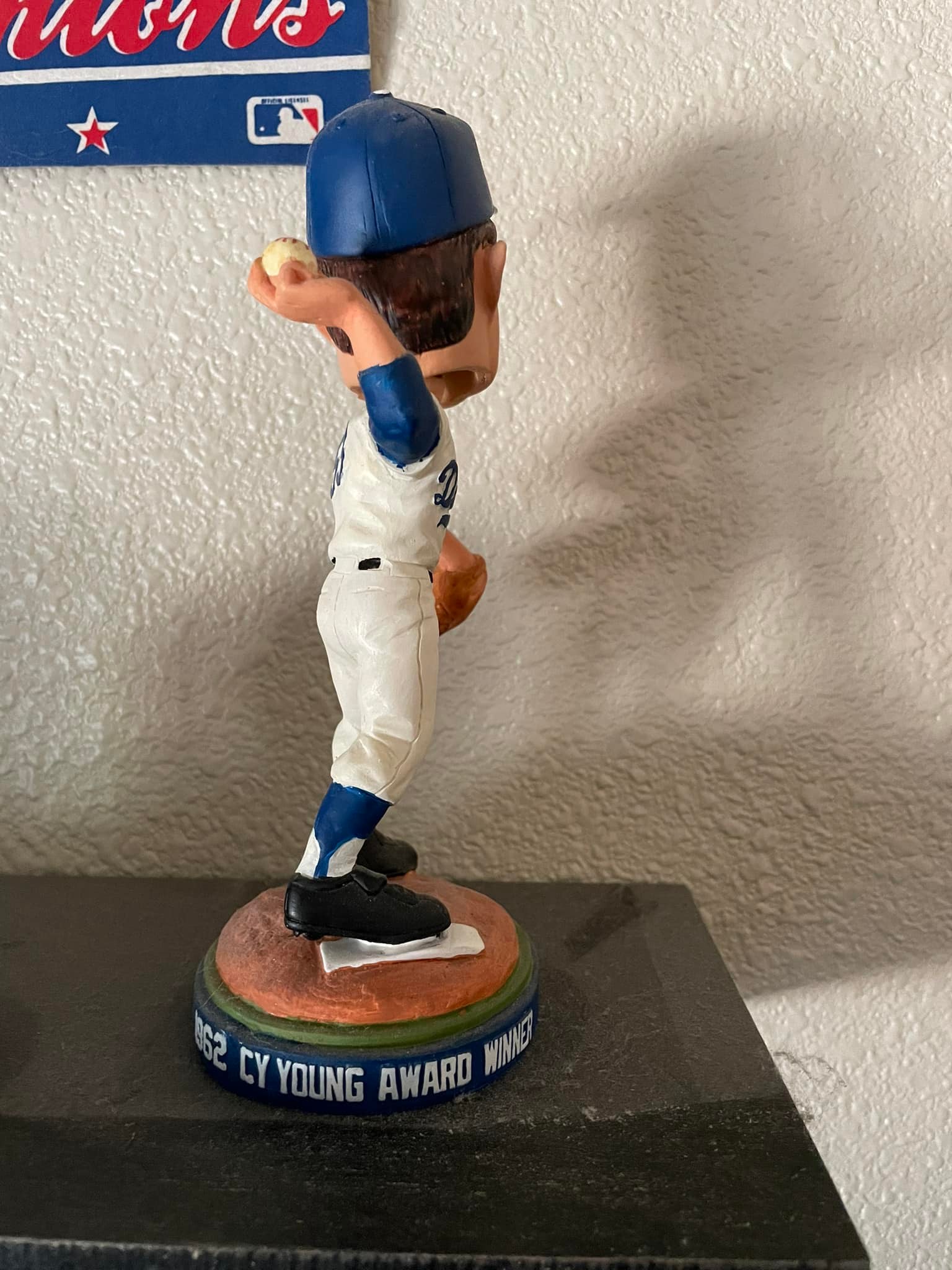 Dodgers giving away Kobe Bryant bobblehead on August 8th