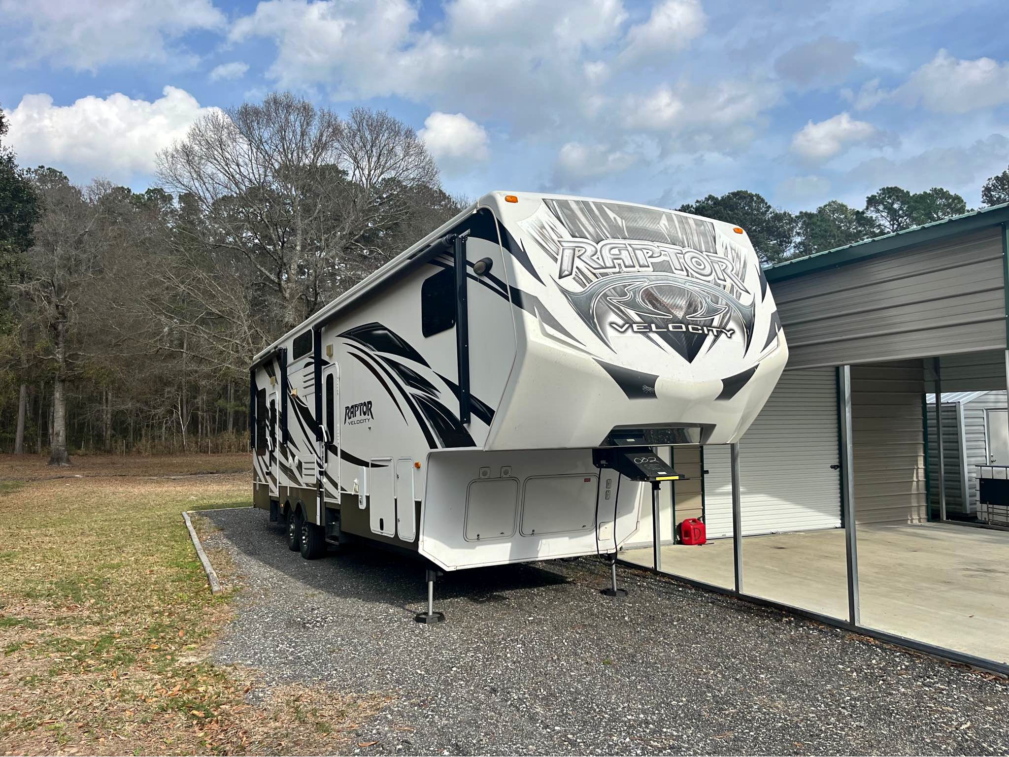 2013 Keystone Raptor