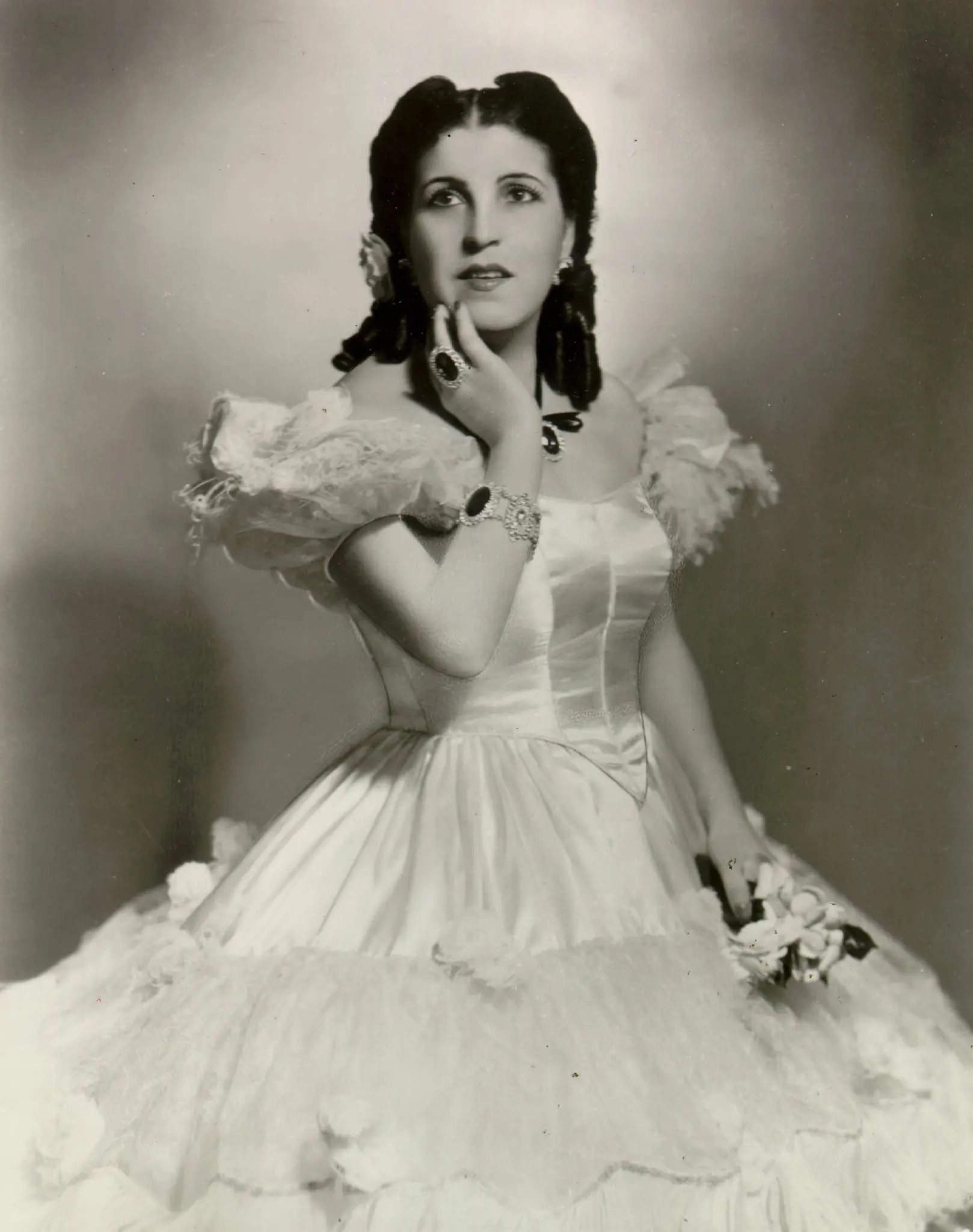 May 6, 1920: American soprano, entertainer and philanthropist