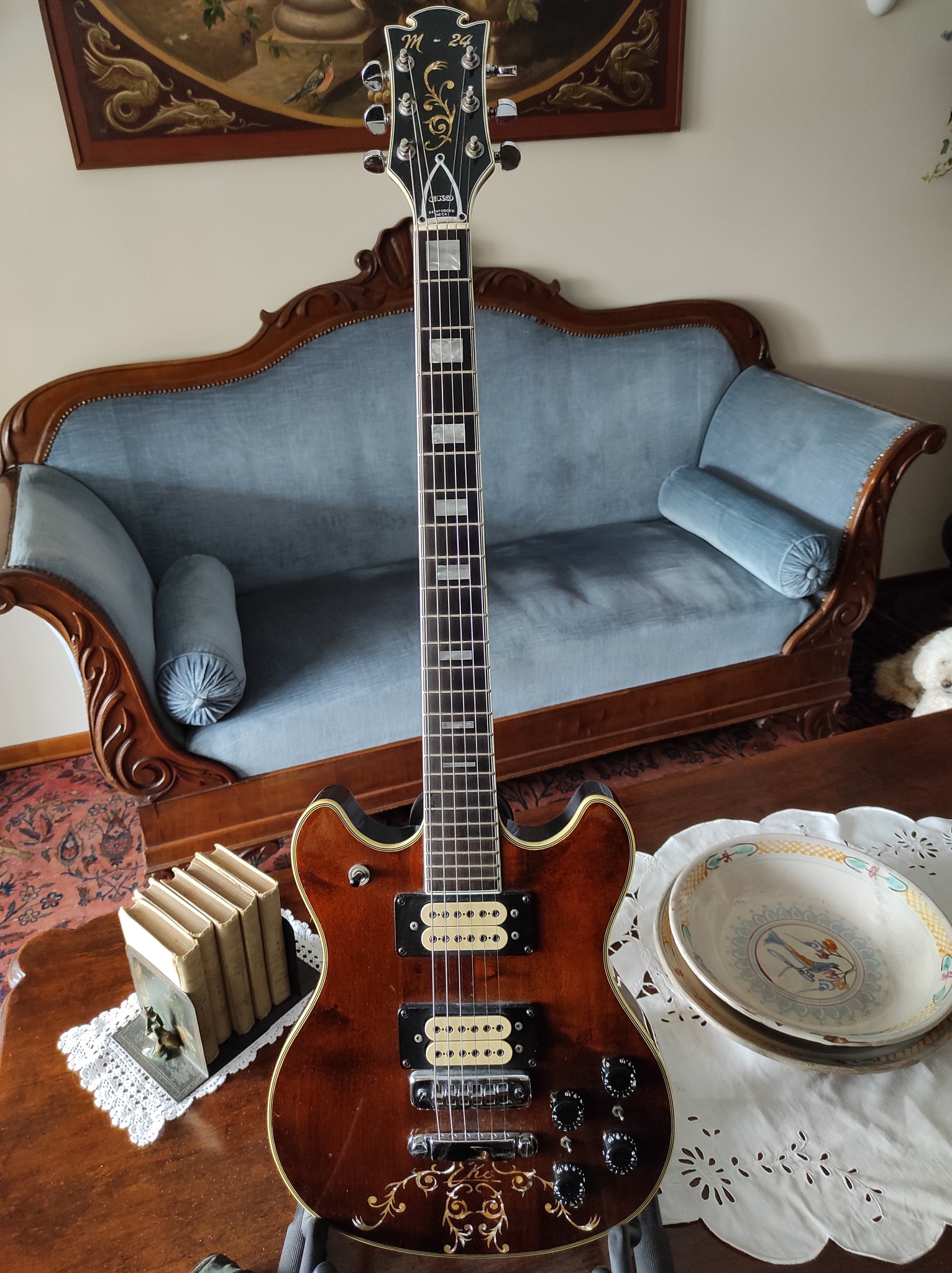 Chitarra Elettrica Semi-Acustica YG - Corpo Mogano, Manico Acero, Intarsi Abalone - Marrone