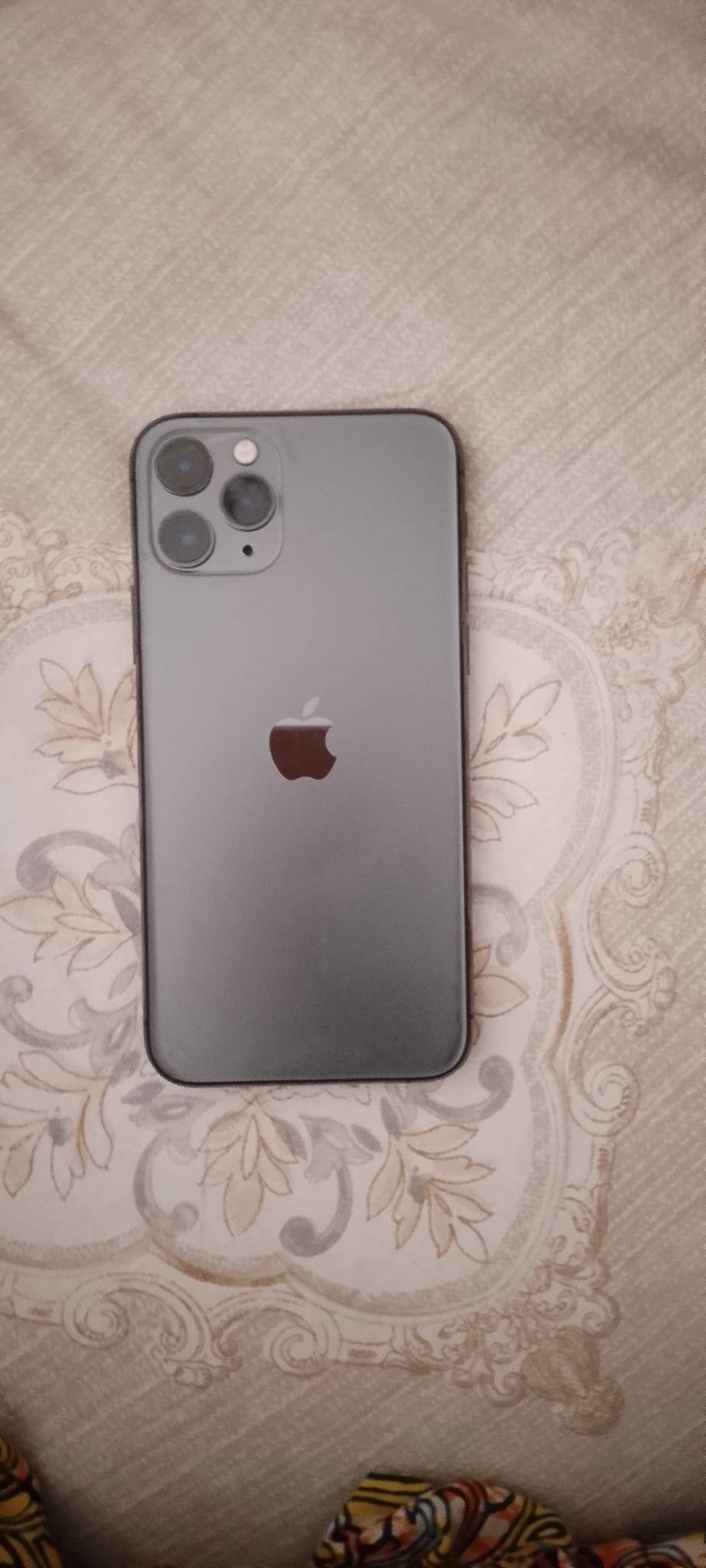 IPhone 11 pro 64gb no face ld no change part battery 77 true tone