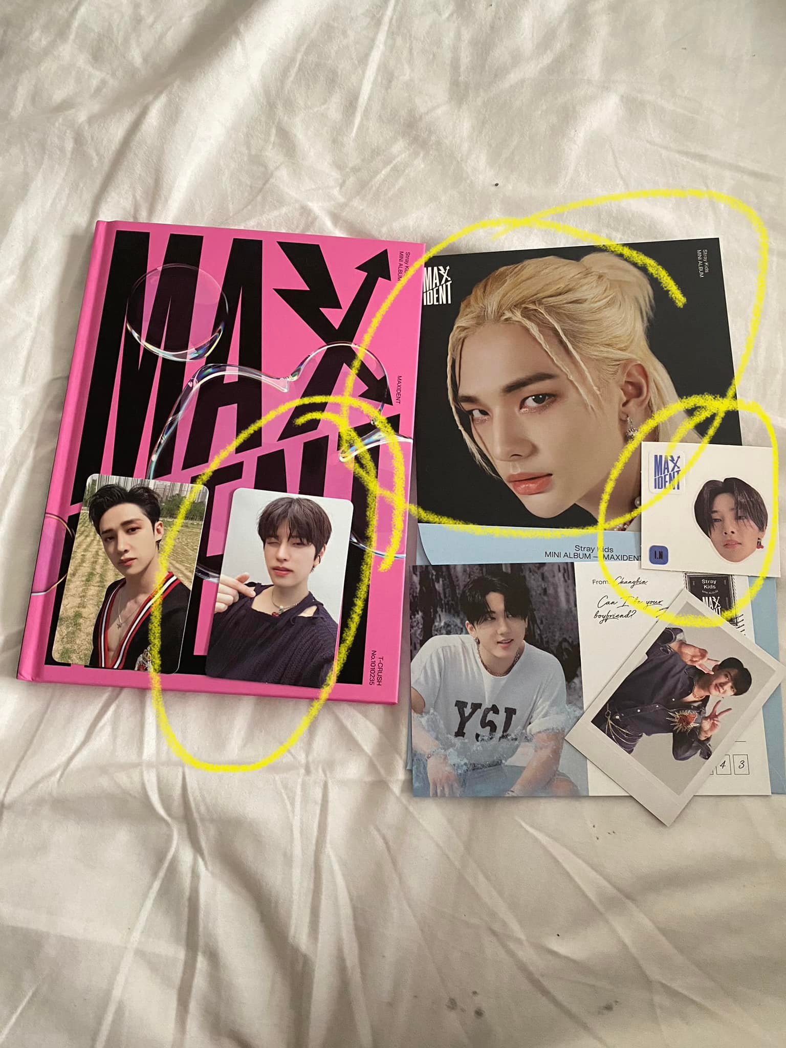 Stray Kids B&N exclusives Han, Hyunjin, or Seungmin for trade or buy