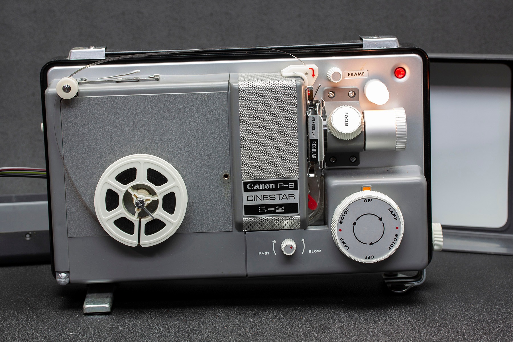 Vintage CANON S-400 Cine Projector, released in 1965, made in