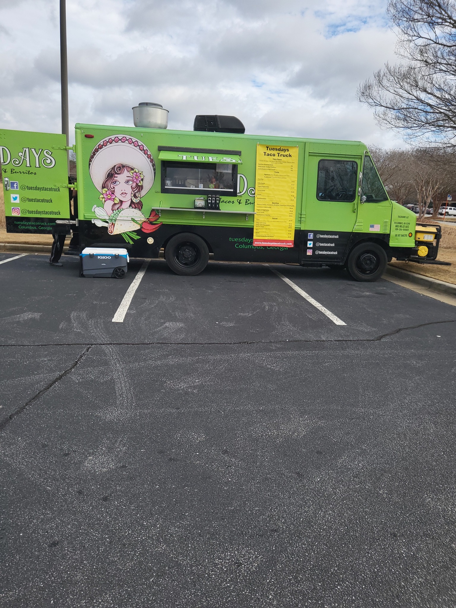 Taco truck at Cherry Zebra in Columbus, GA