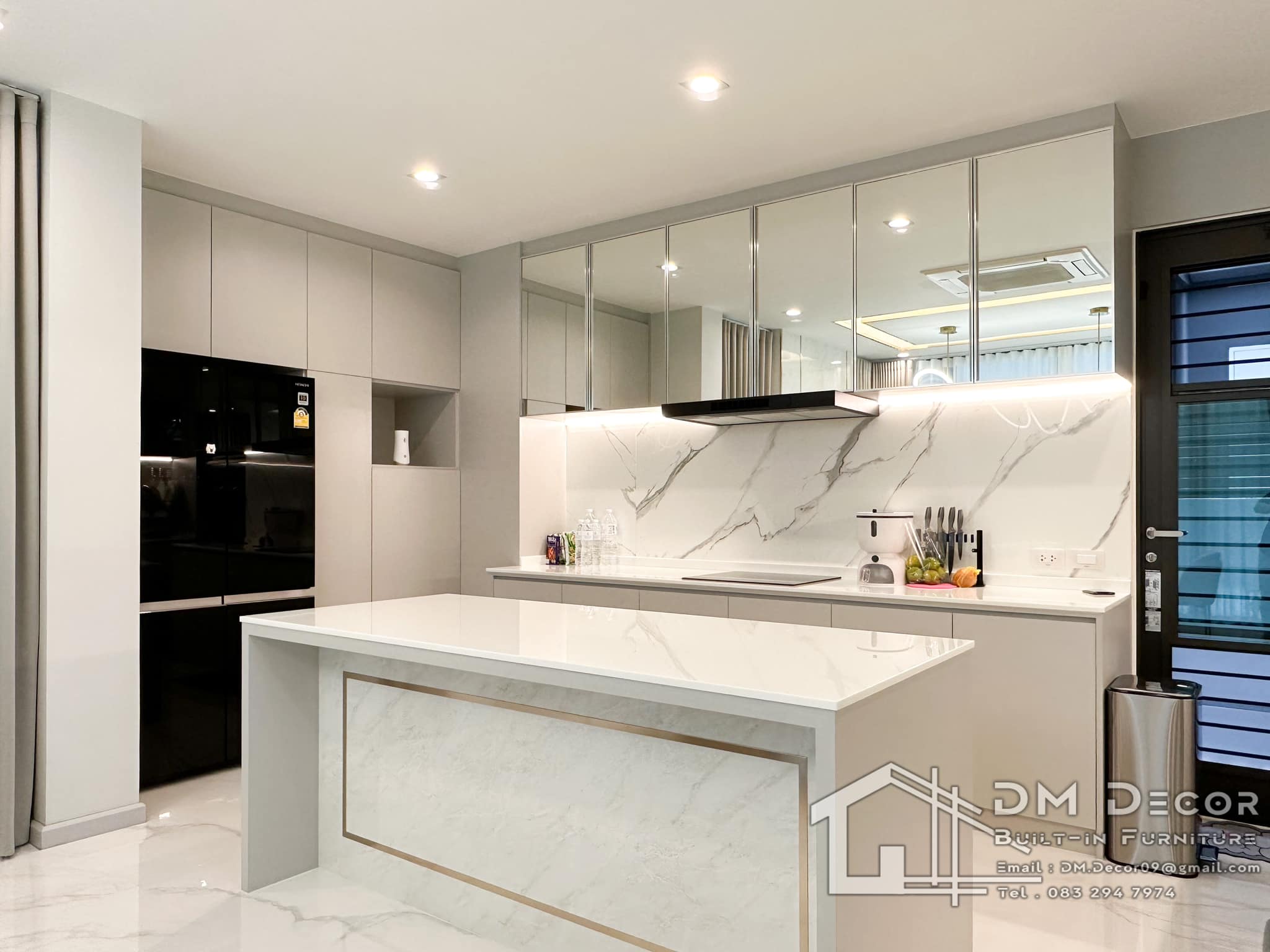 DM Decor Built-in Furniture