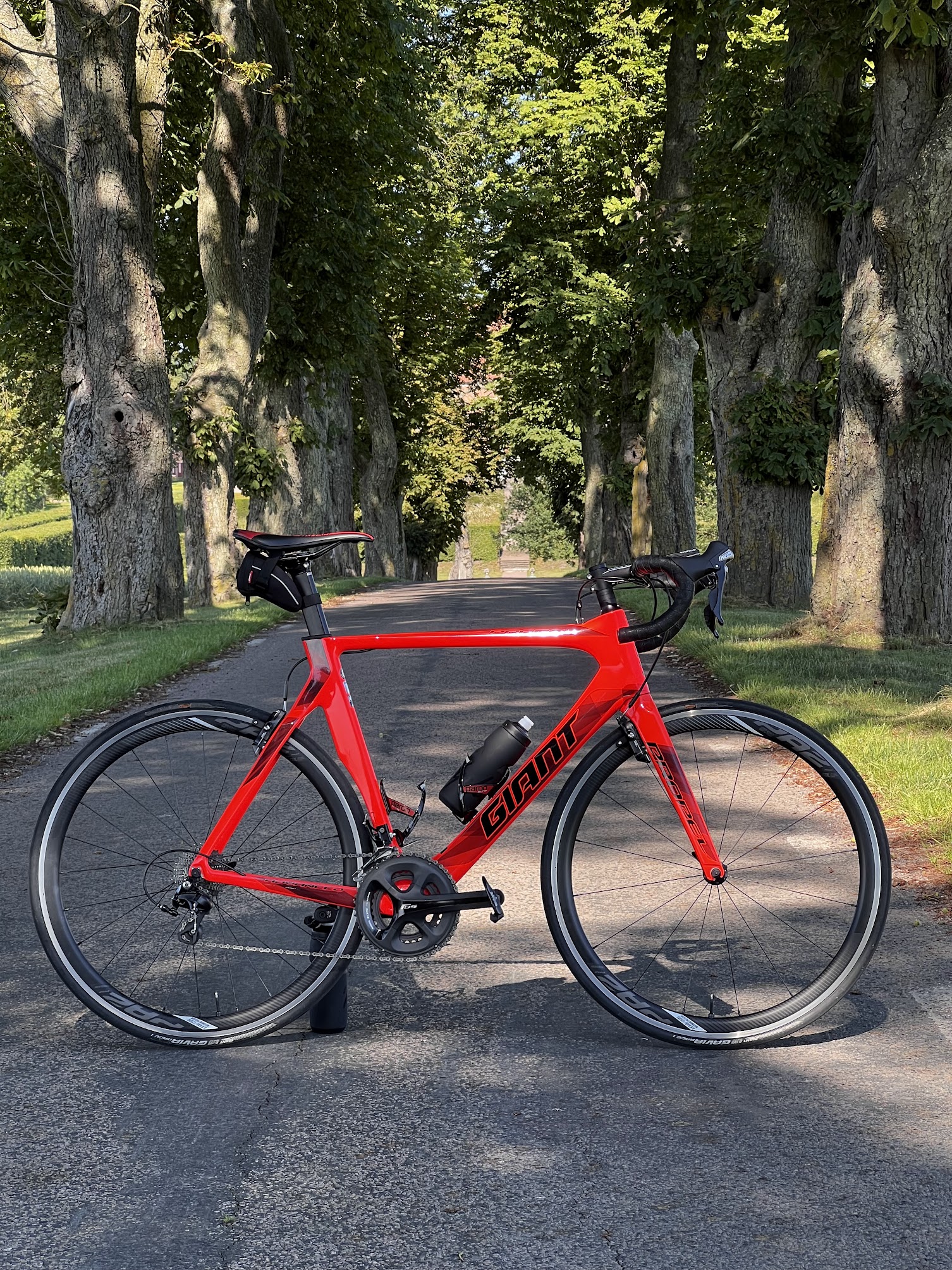 Hi! Anypone who has tried to fit 28mm (or wider) tires on a Giant 