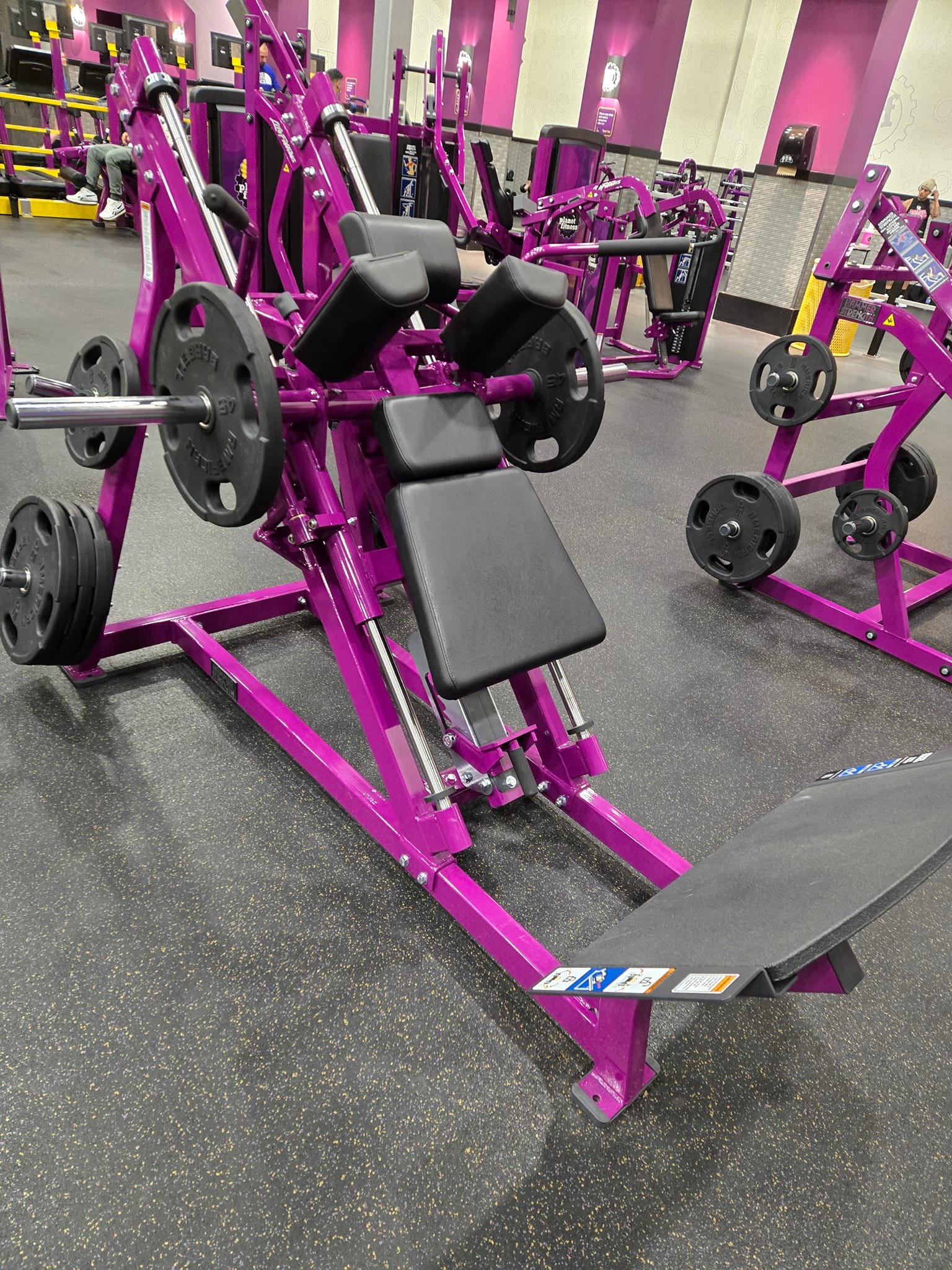 What Does Planet Fitness Have for Equipment: Ultimate Gym Gear Guide