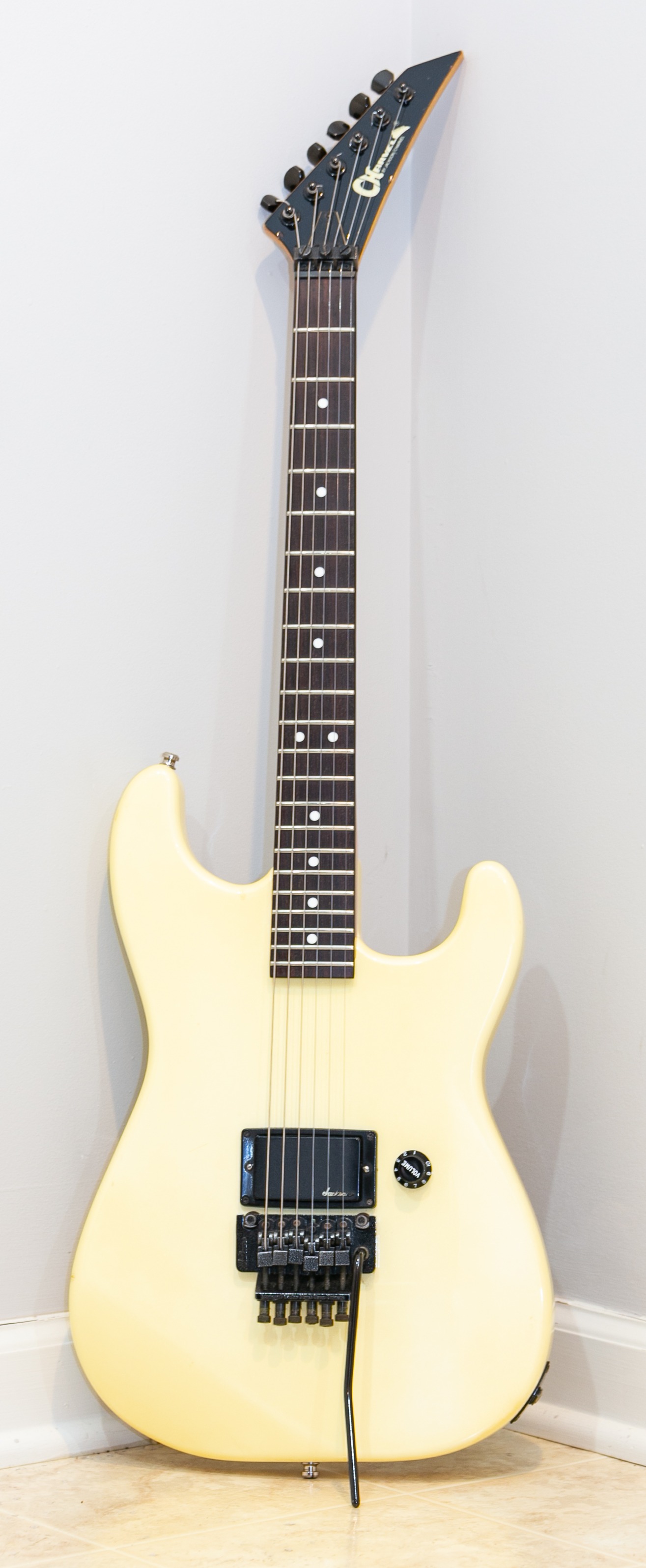 Mint 1987 model 2 with Stratocaster volume knob