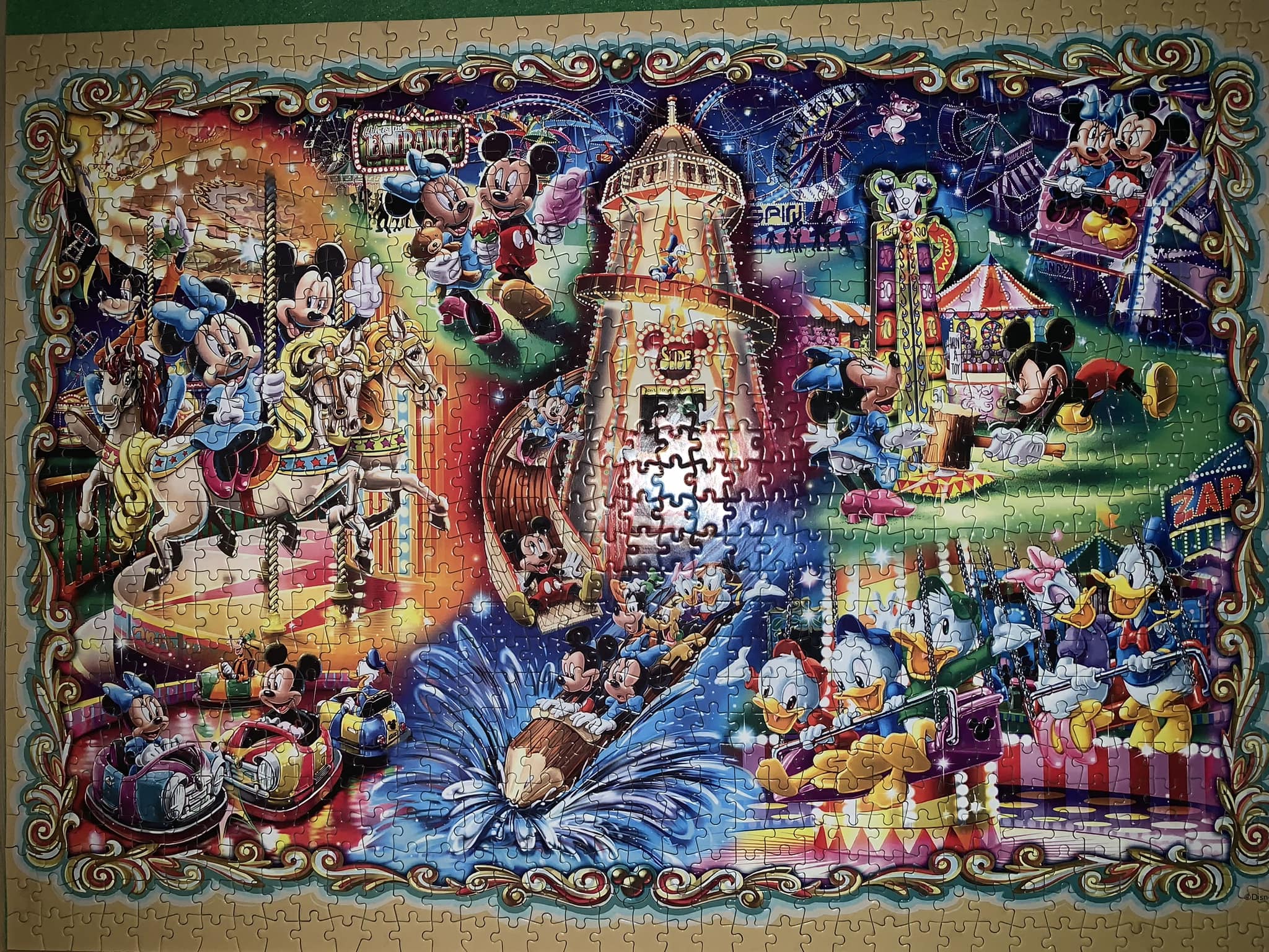 12/2024 Mickey Mouse and Friends Carnival 2000 pieces Ceaco This