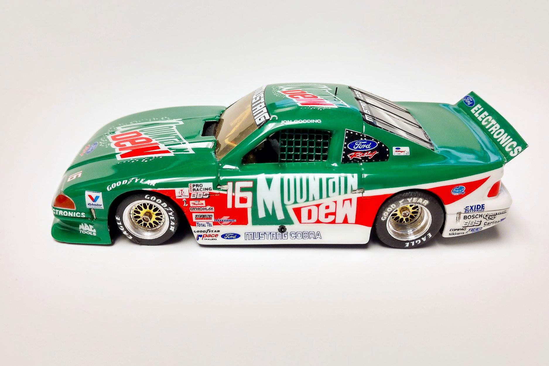 x-pro1 xf70-300mm Gmp mustang trans am 1989 1/18 scale