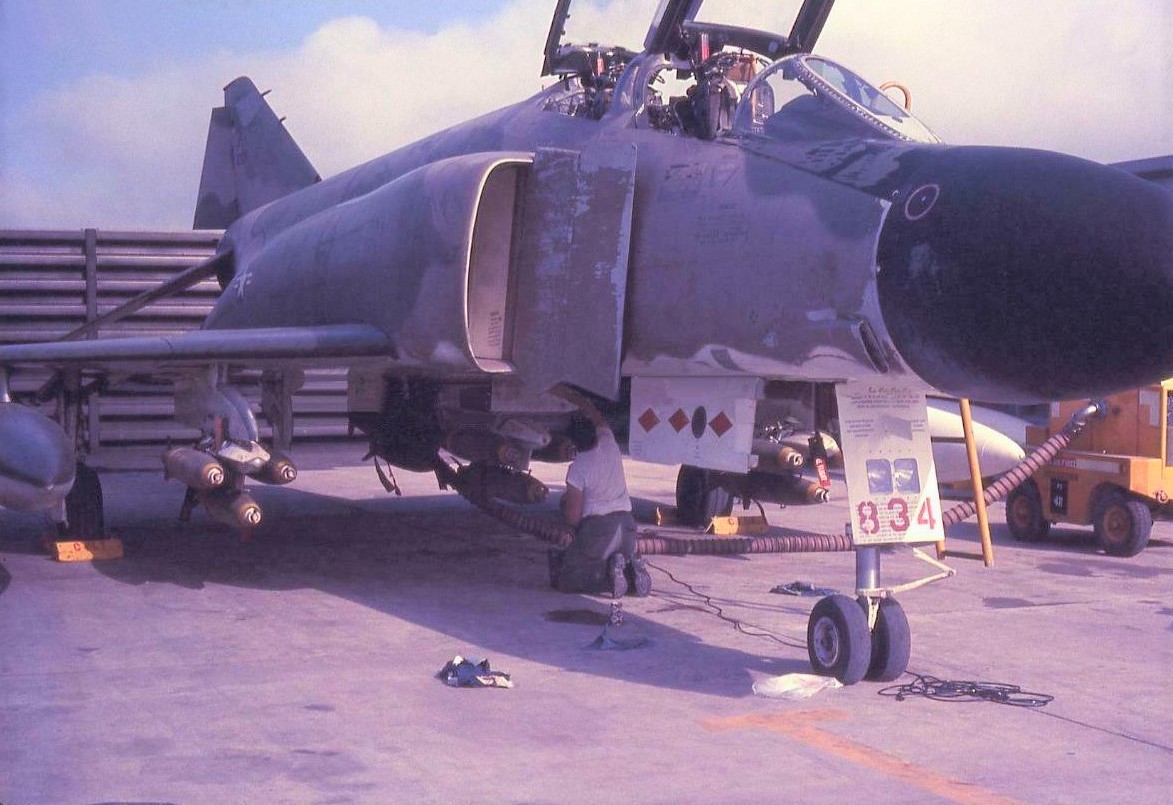 Maglietta 4th Tactical Fighter Wing F-4 Phantom Squadron – USAF Licensed – Nuova - Foto 2