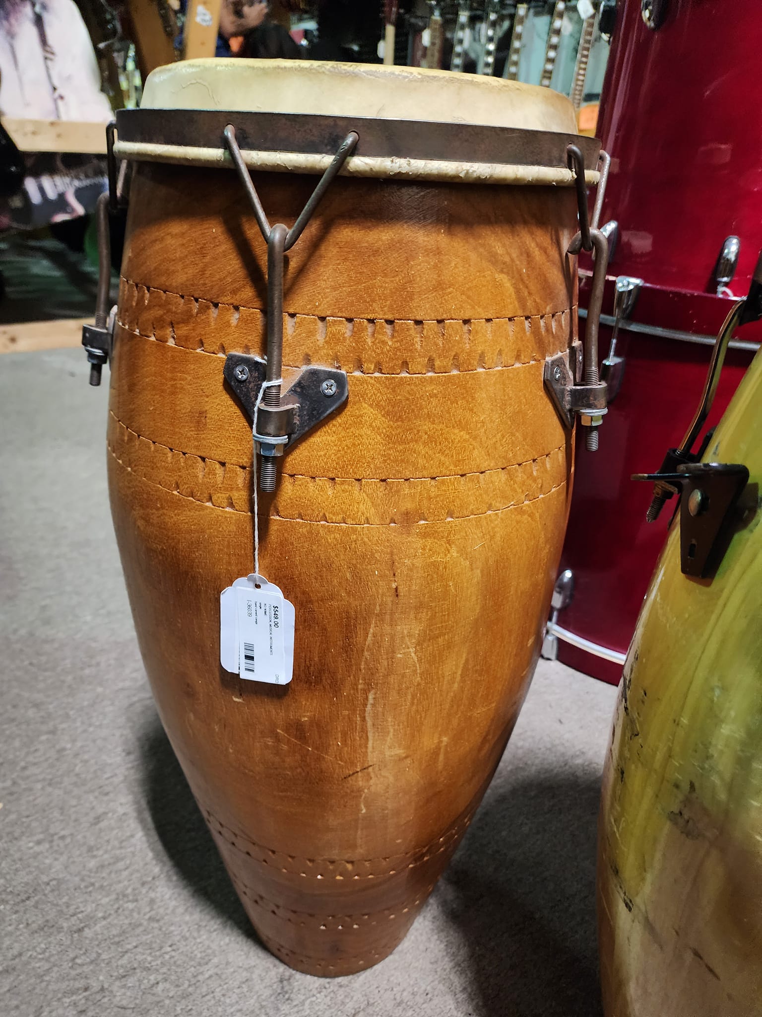 ヴィンテージ　コンガ What are these vintage conga drums?