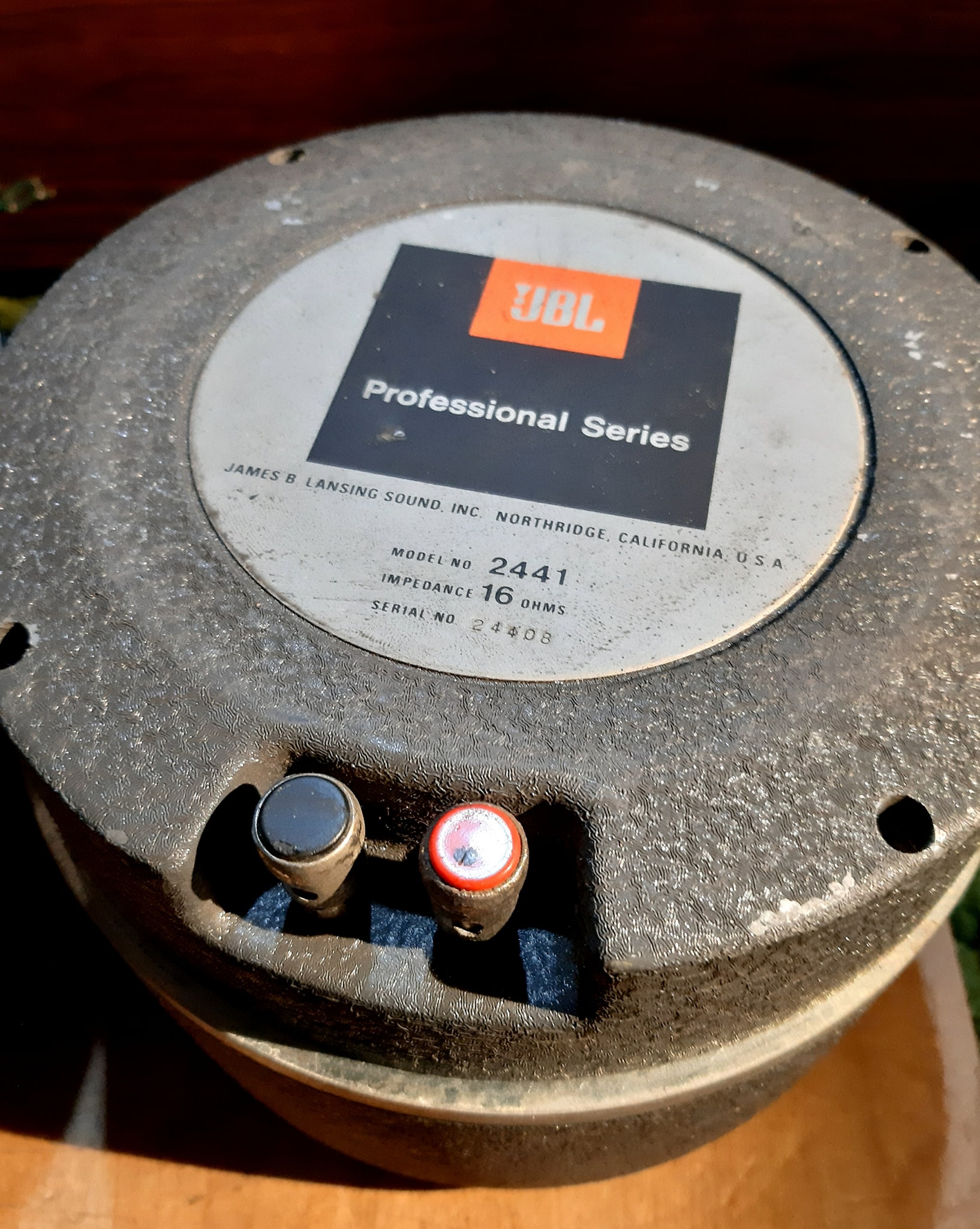 JBL 2441 check need remagnetized