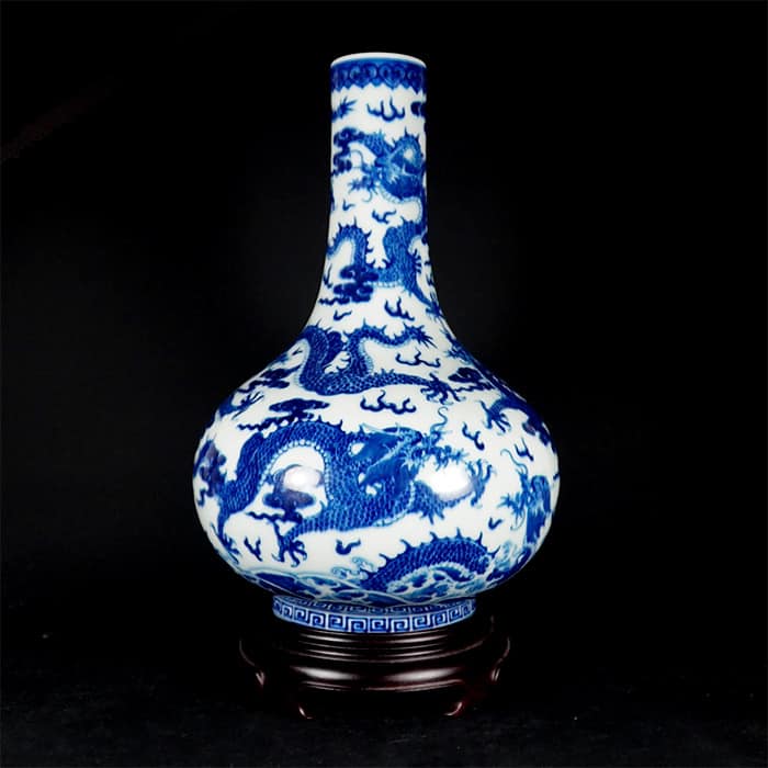 蔡曉芳曉芳窯特早期親簽款青花九龍錐把瓶九九龍至尊，30cm，曉芳員工舊