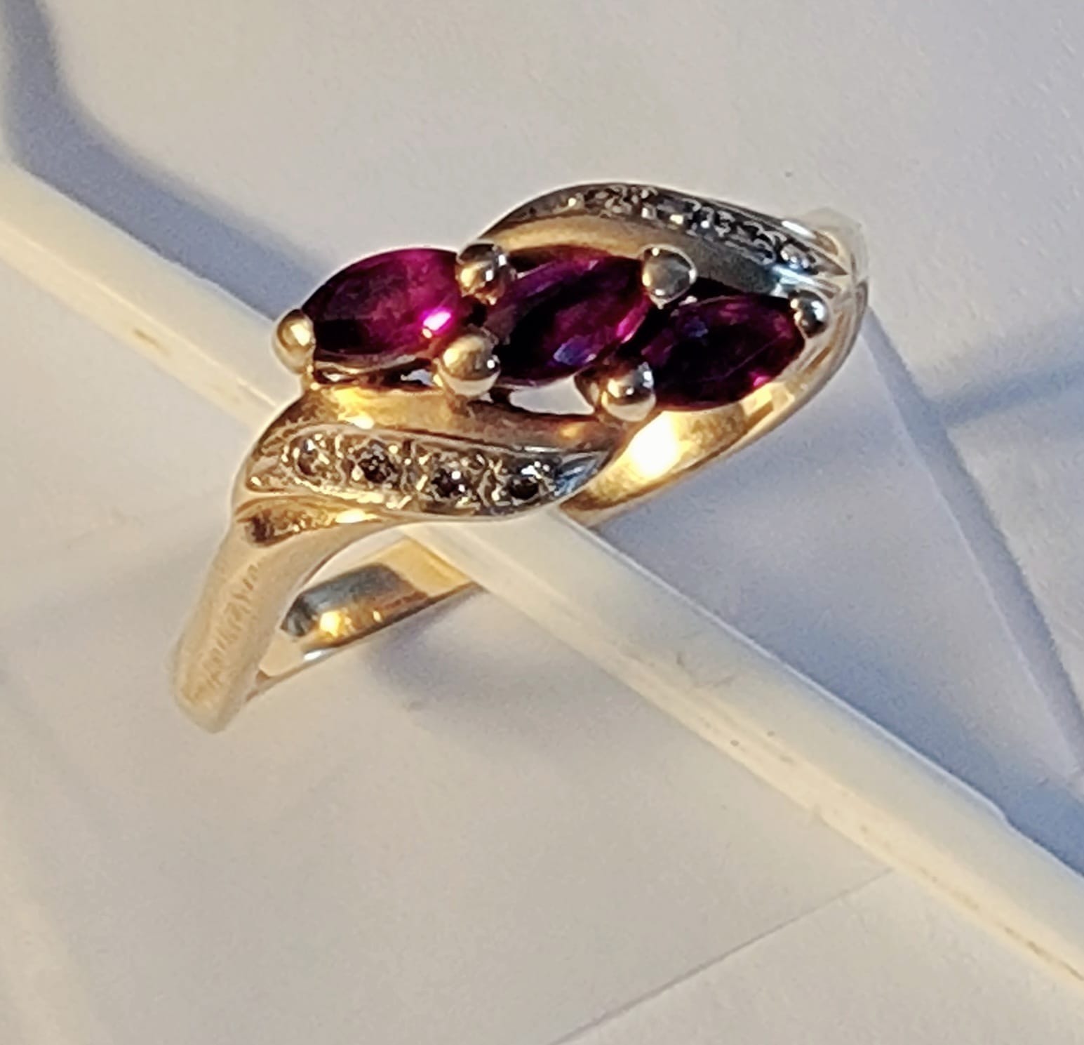 What is the meaning of the 585 stamp on 14k gold jewelry?