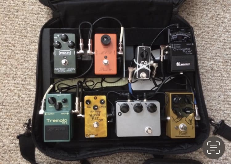 Is this JHS Klon Clone in Silver Sparkle authentic?