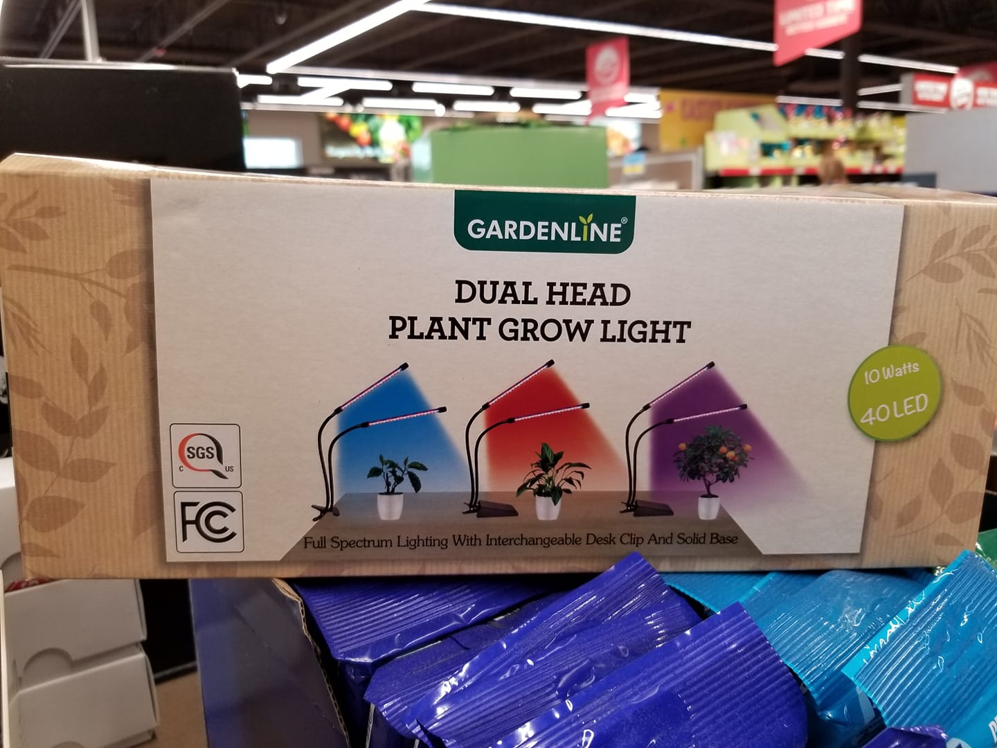 Do Aldi's Casalux grow lights constantly flicker?