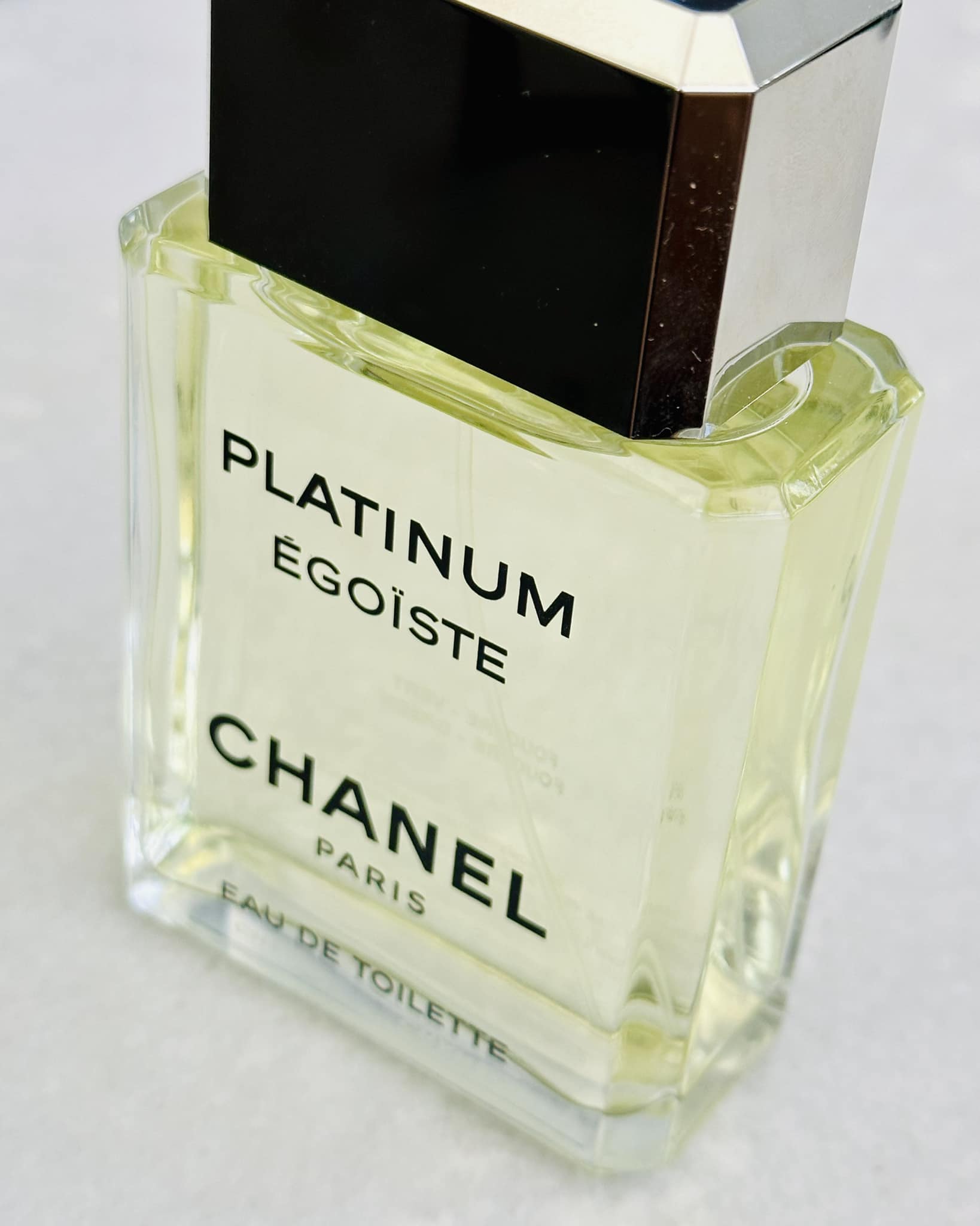 Elevate your style with Chanel Platinum Égoïste Eau De Toilette 