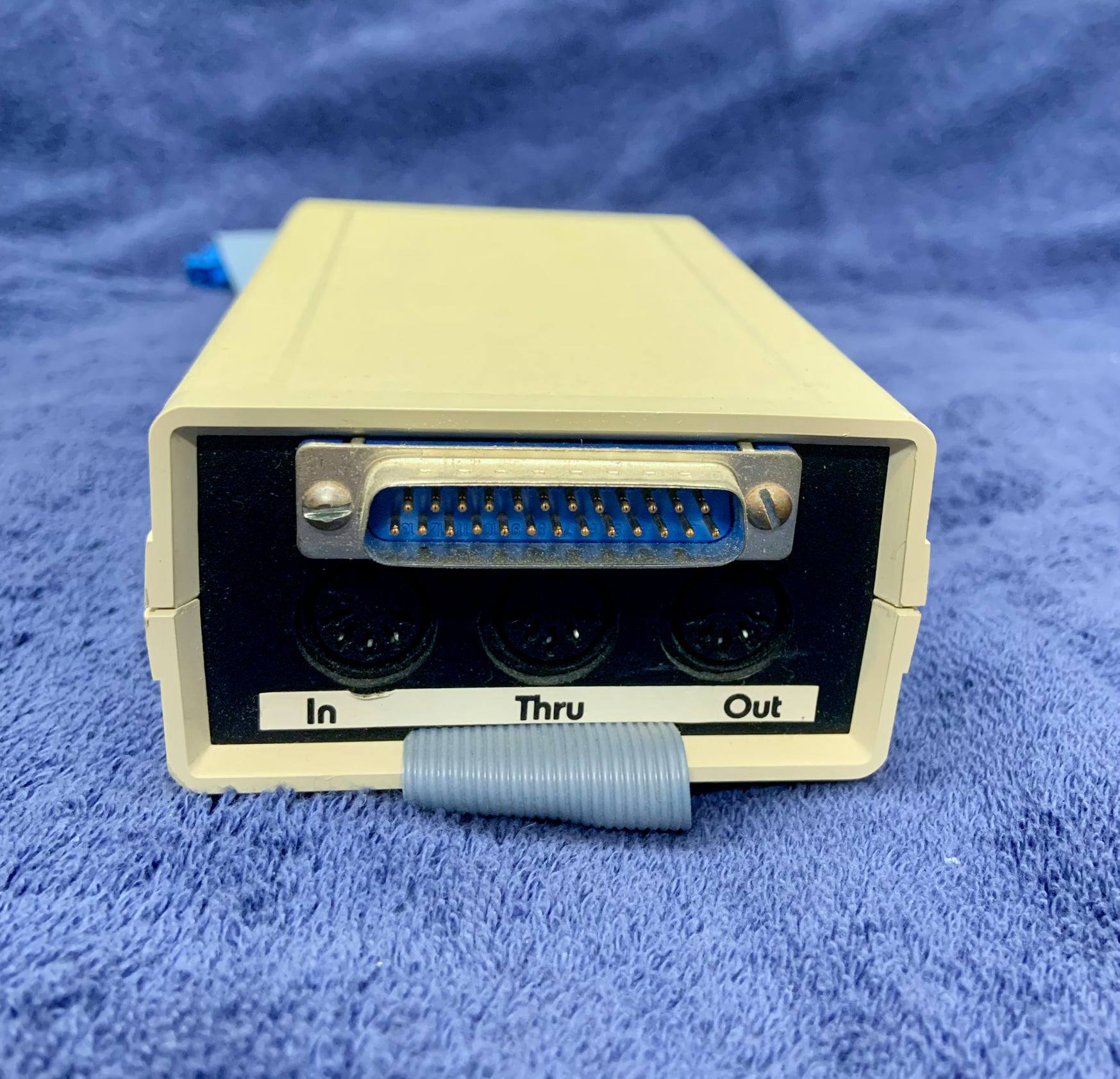 ECE MIDI Interface for the Amiga. Serial port interface with