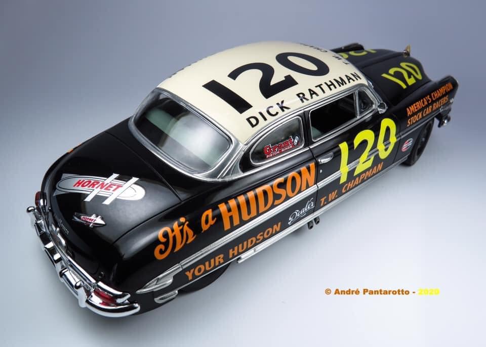 Moebius Models 1952 Hudson Hornet プラモデル 1/25 Moebius Model #120 Dick Rathman's Hudson Hornet by André
