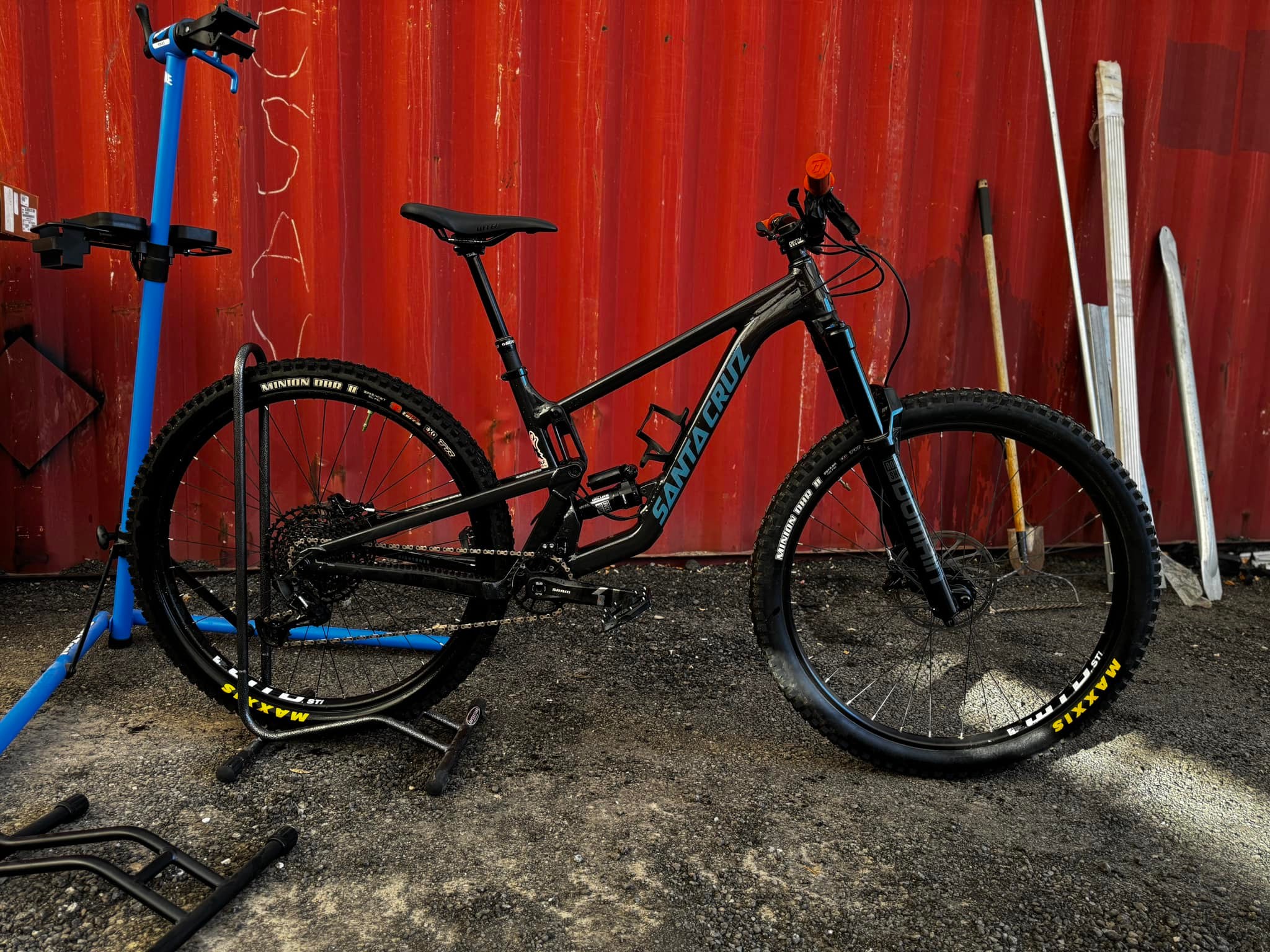 2021 Santa Cruz Hightower V2 Aluminum Bike for Sale