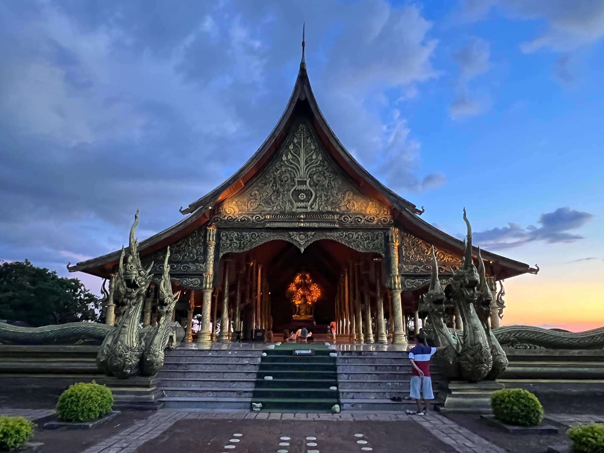 Phanu Danthanin - ความสวยงามยามค่ำคืนของ...