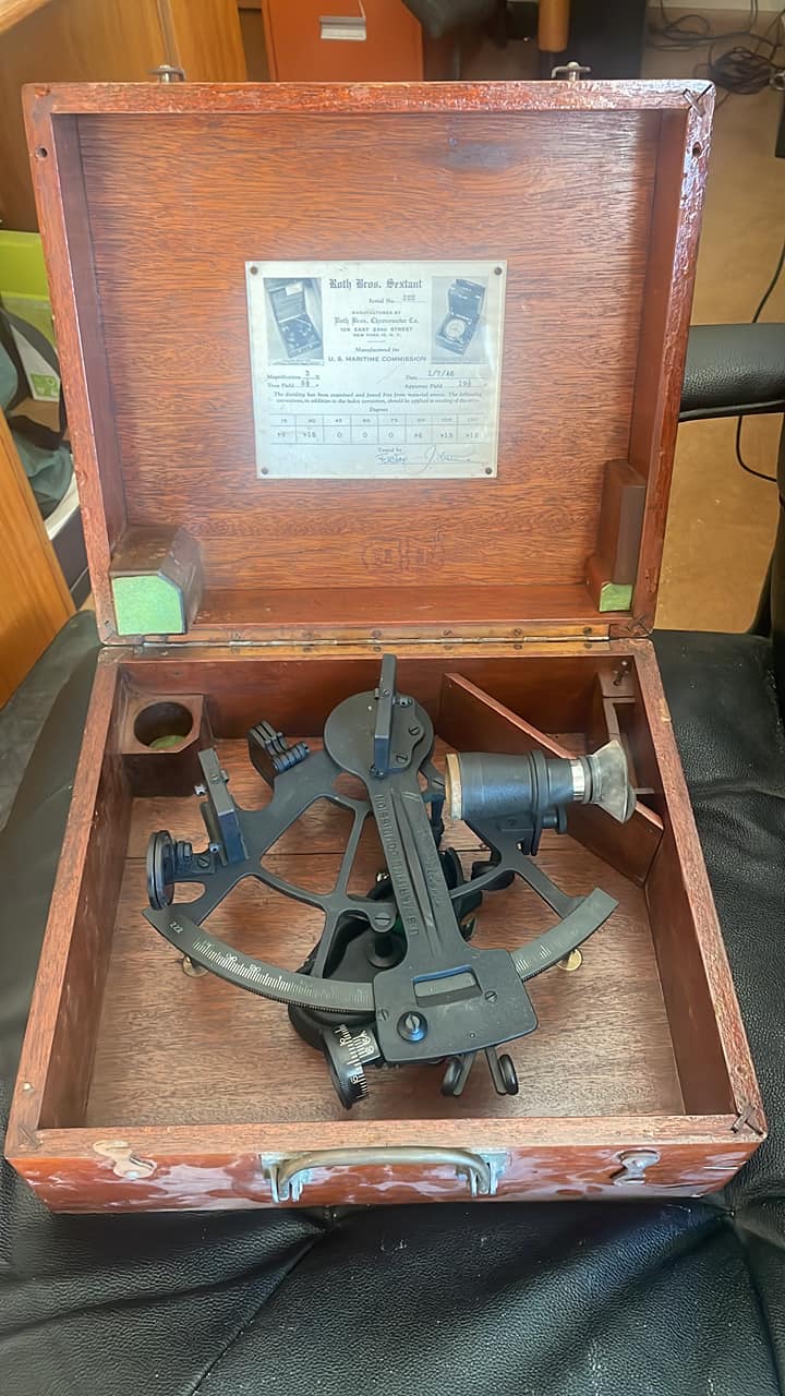 Authentic 1943 WWII U.S. Navy BuNav Mark II sextant manufactured