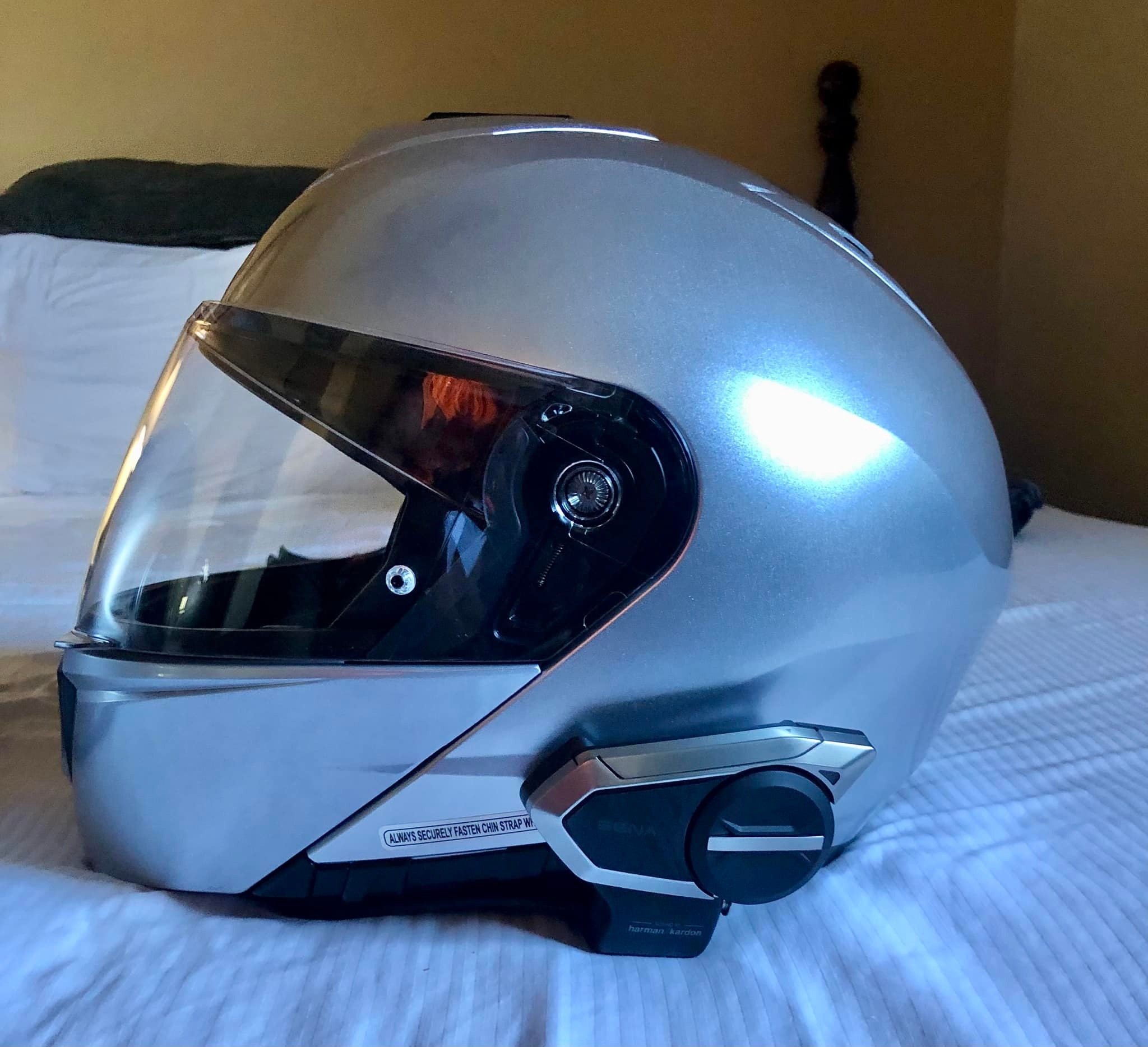 sena 20s shoei neotec 2 including Mesh Intercom and SOUND BY Harman Kardon speakers and microphone Shoei Neotec II & Sena
