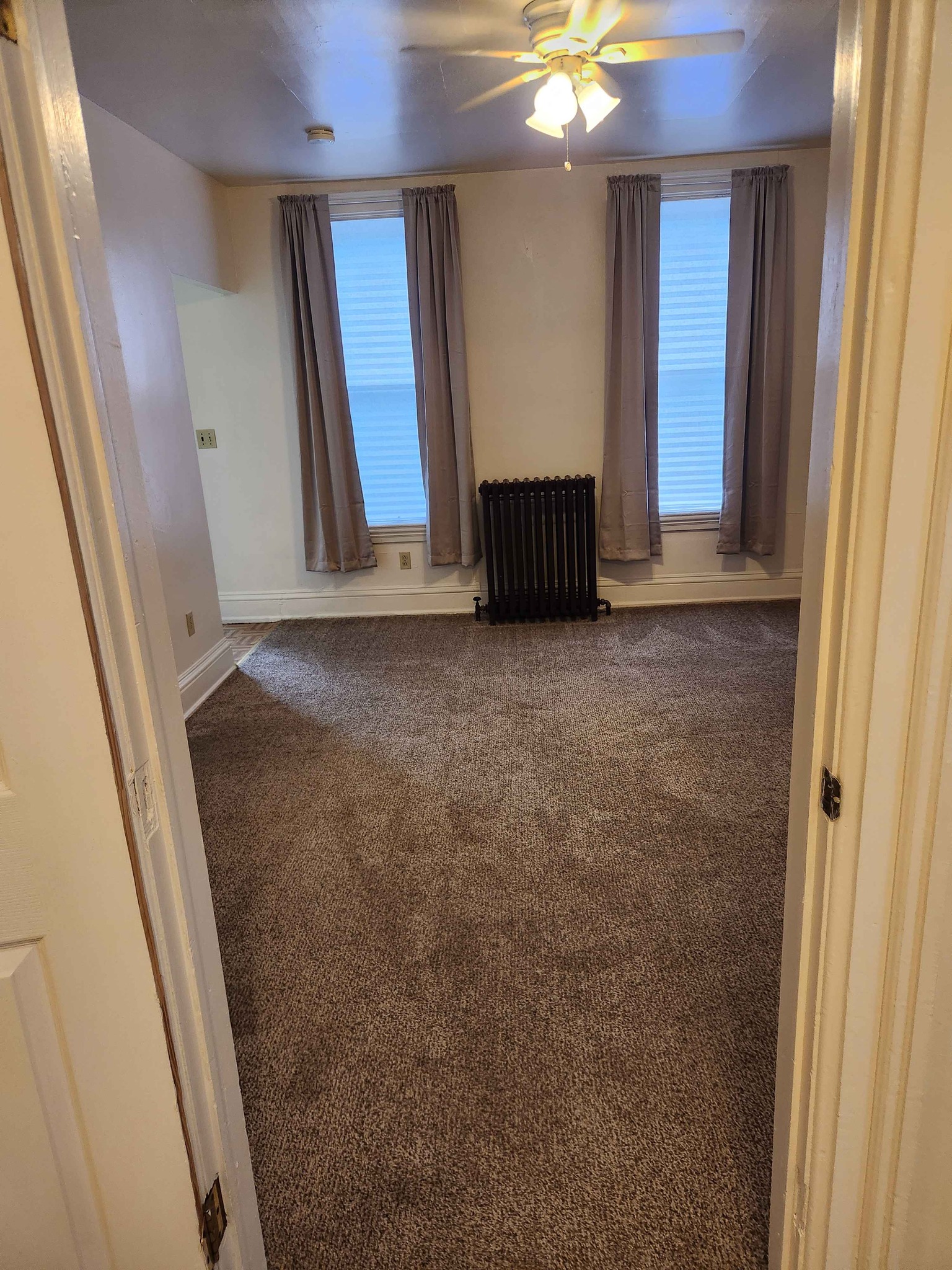 Gallery Detail: 1 Bed 1 Bath Apartment Property Rentals