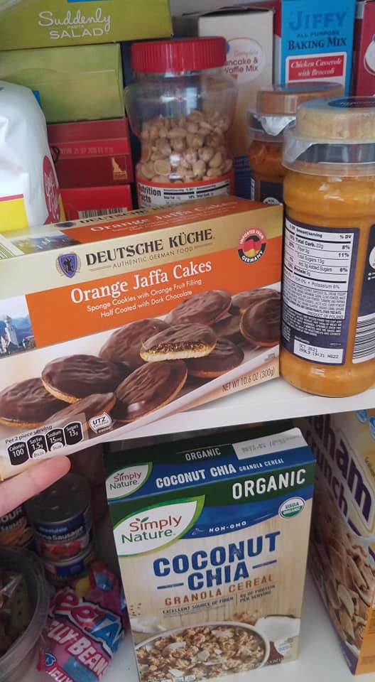 Fat出品 Why's my cookie got abs ? ! 😂 these orange jaffa cakes from Aldi