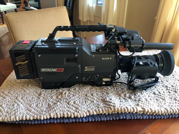 Sony BVW D600 Betacam SP, a favorite ENG camera