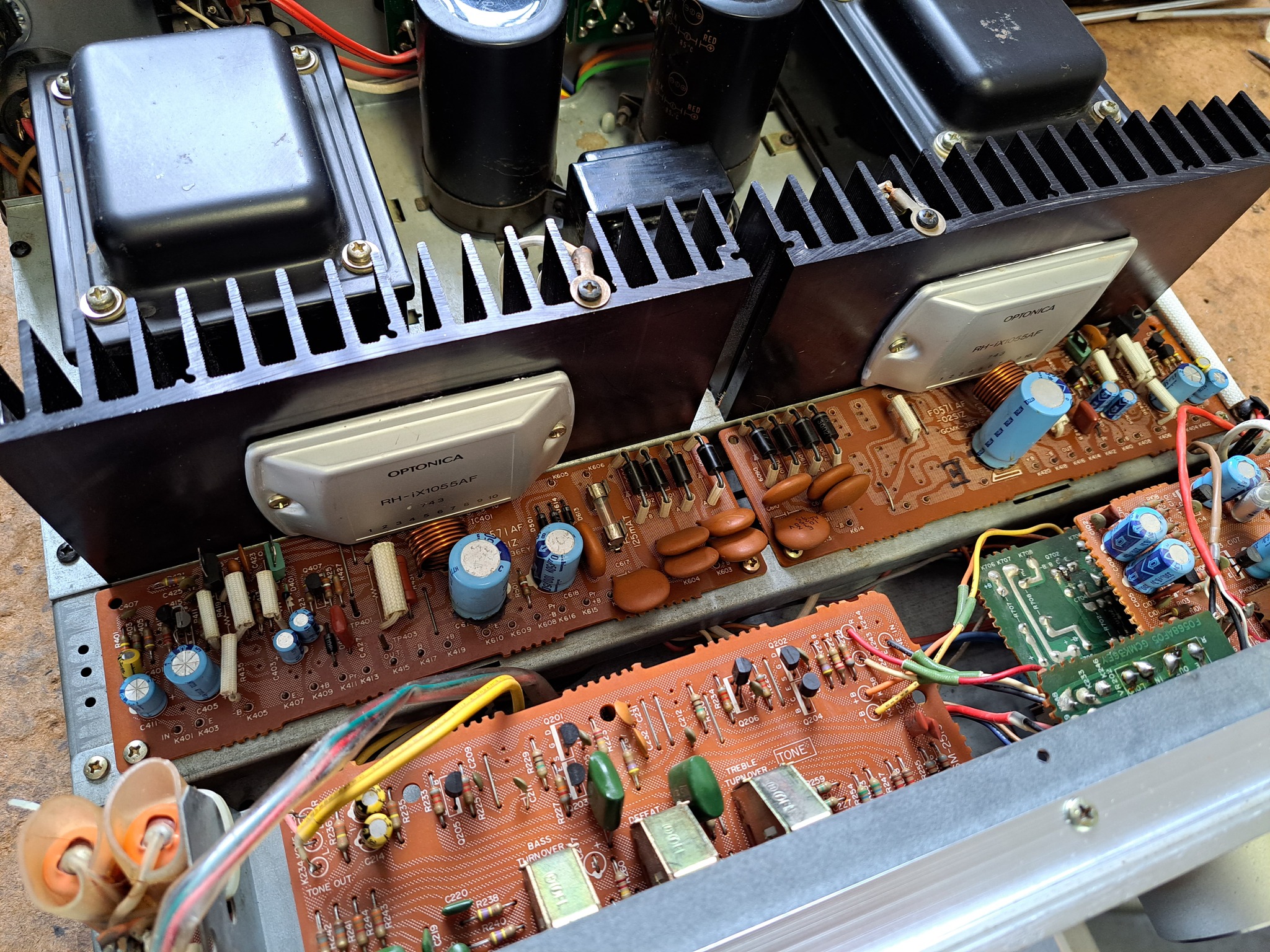 Repairing Optonica SM-1510 amplifier's final stage module IC