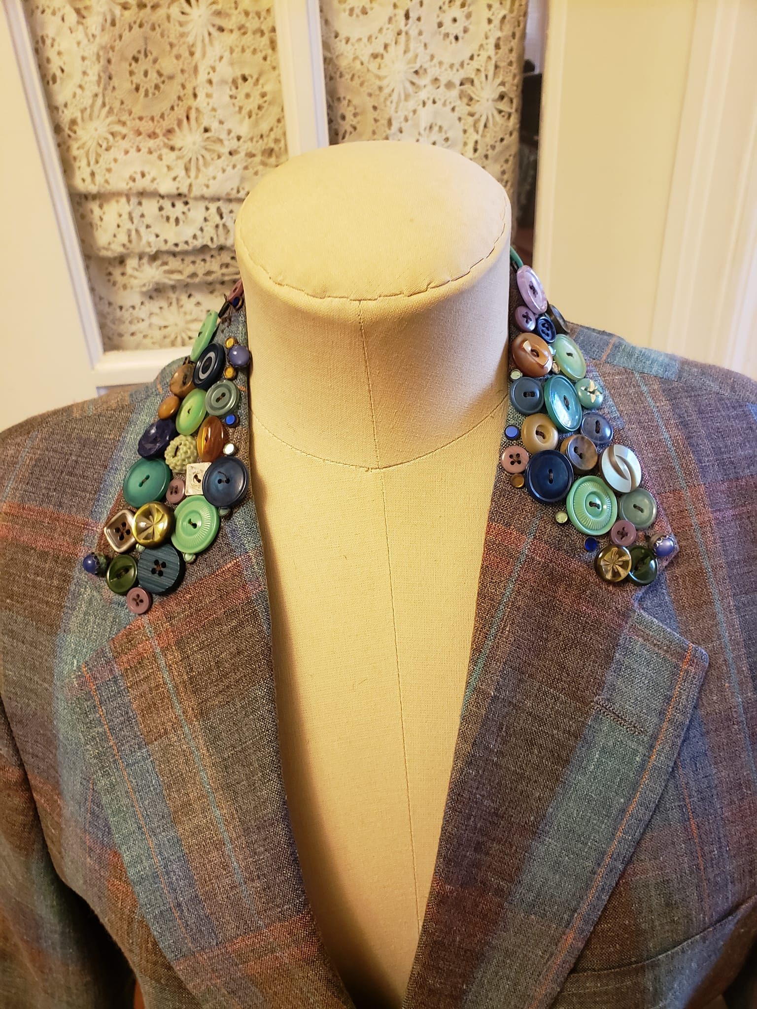 Vintage button decorated Hunter Haig blazer