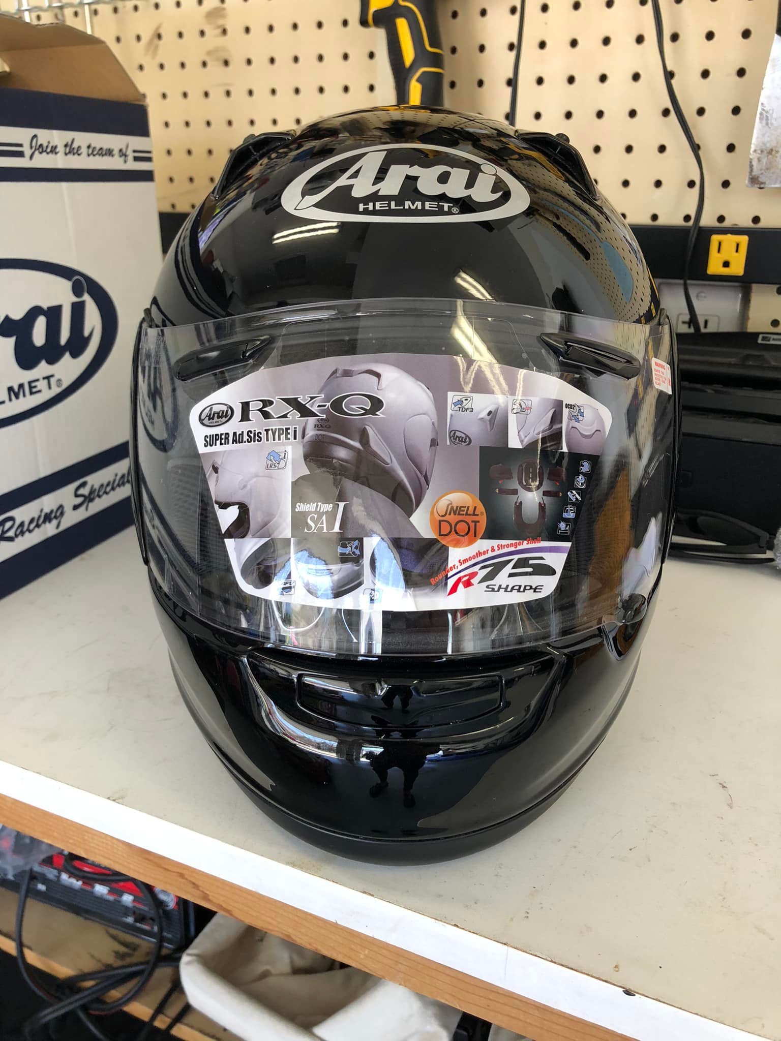 Brand New on hand Made in Japan Arai Rapide Neo React Size: Large 