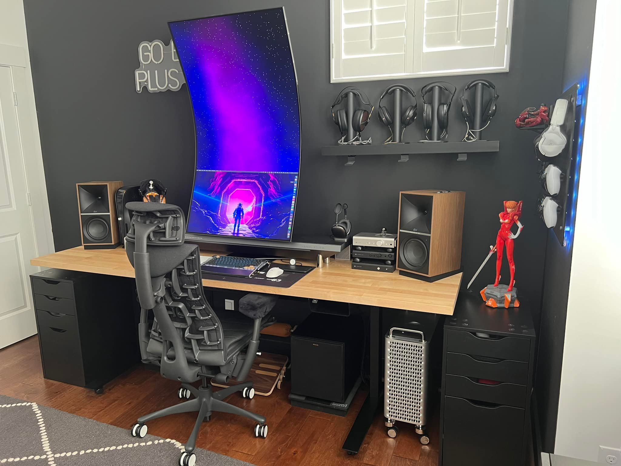 Workspace setup with Intel Mac Pro and Samsung Odyssey Ark 2
