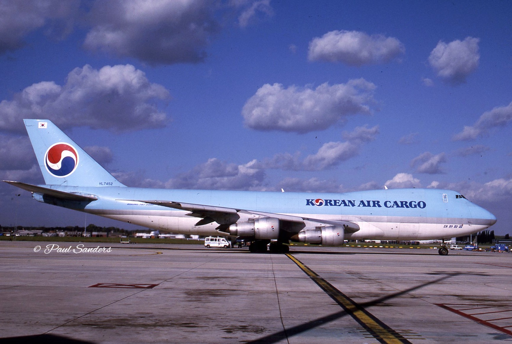 Korean Airlines Boeing 747-200; HL7458@ZRH, August 1987 Photo