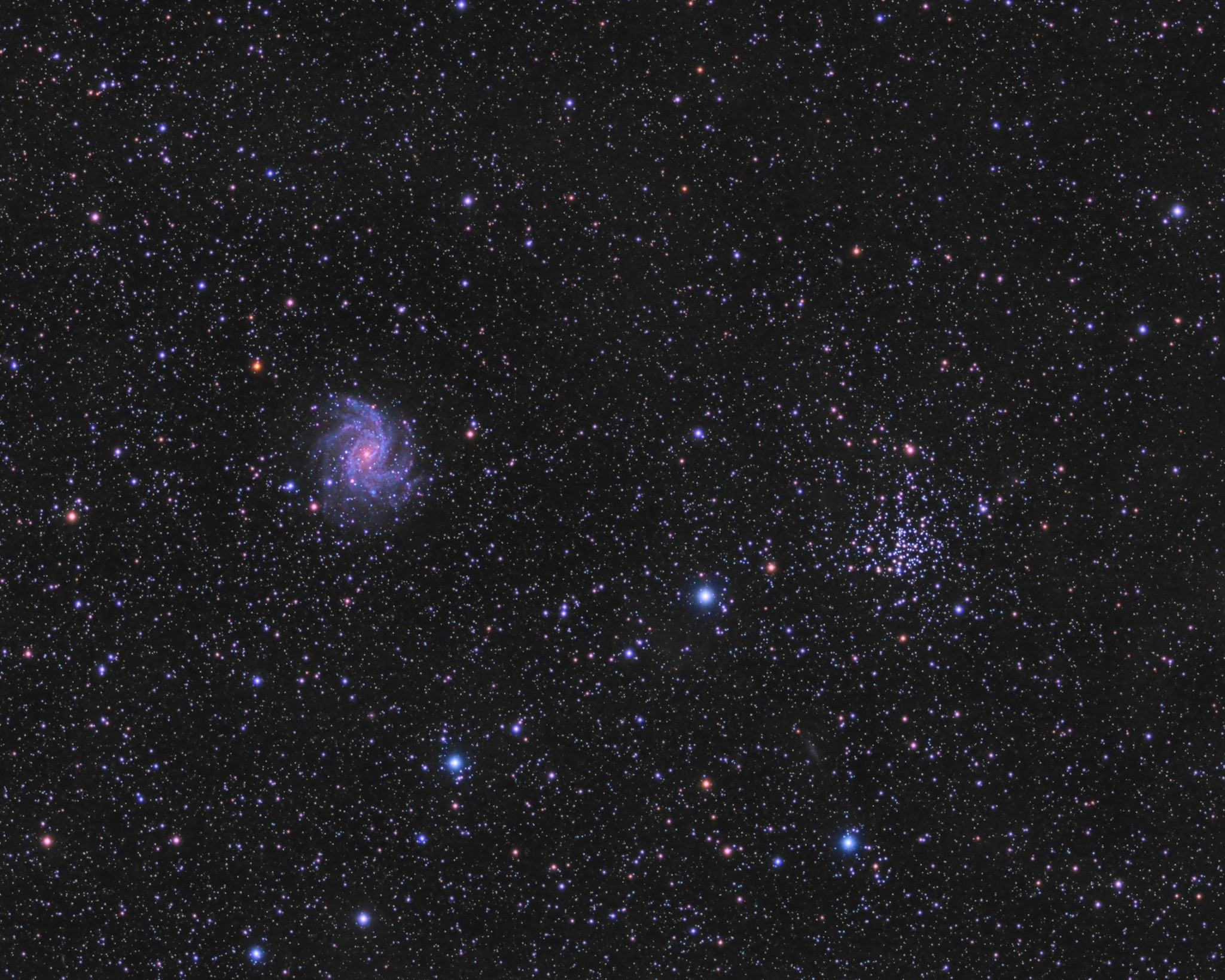 夜空の星 The Fireworks Galaxy and NGC 6939 star cluster