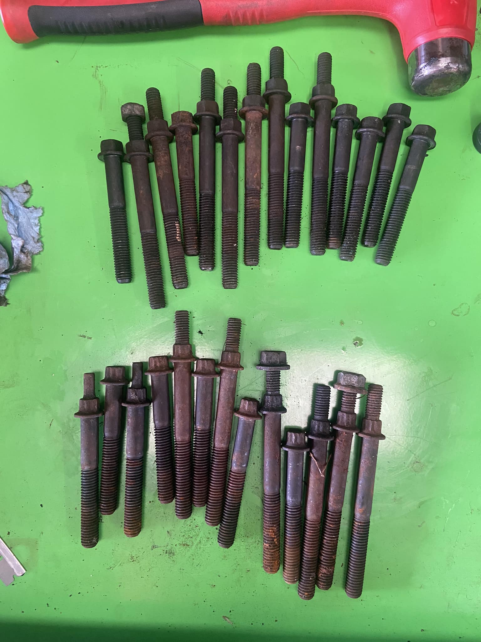 Is this hex bolt/wing nut assembly original to the Yellowjacket?