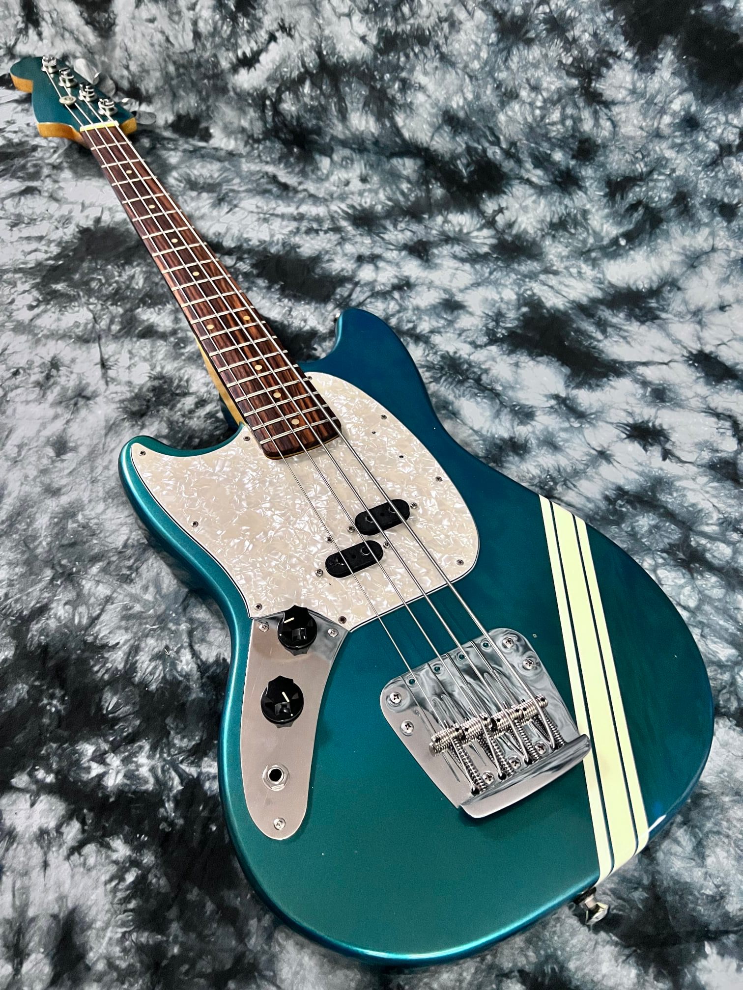Not a Fender but it's a Mustang! 😆 Body and neck just came in